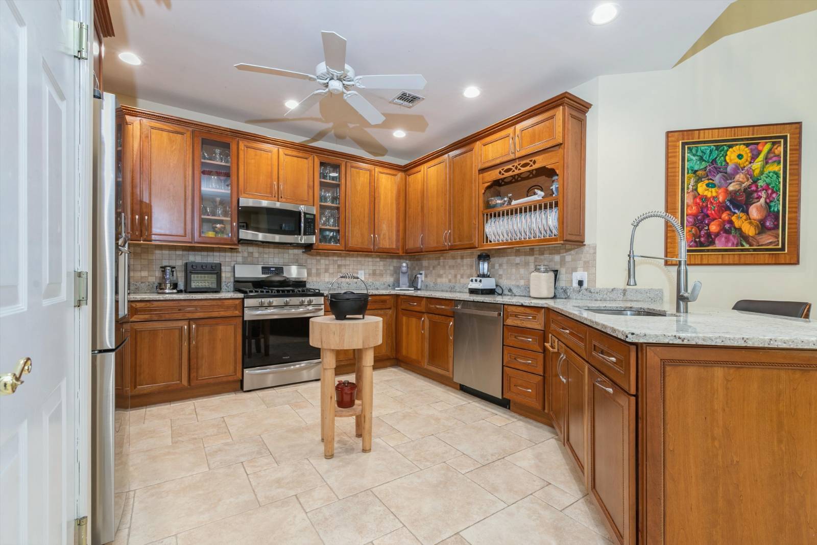 #4 photo, 95 Cove Lane, East Setauket , NY 11733