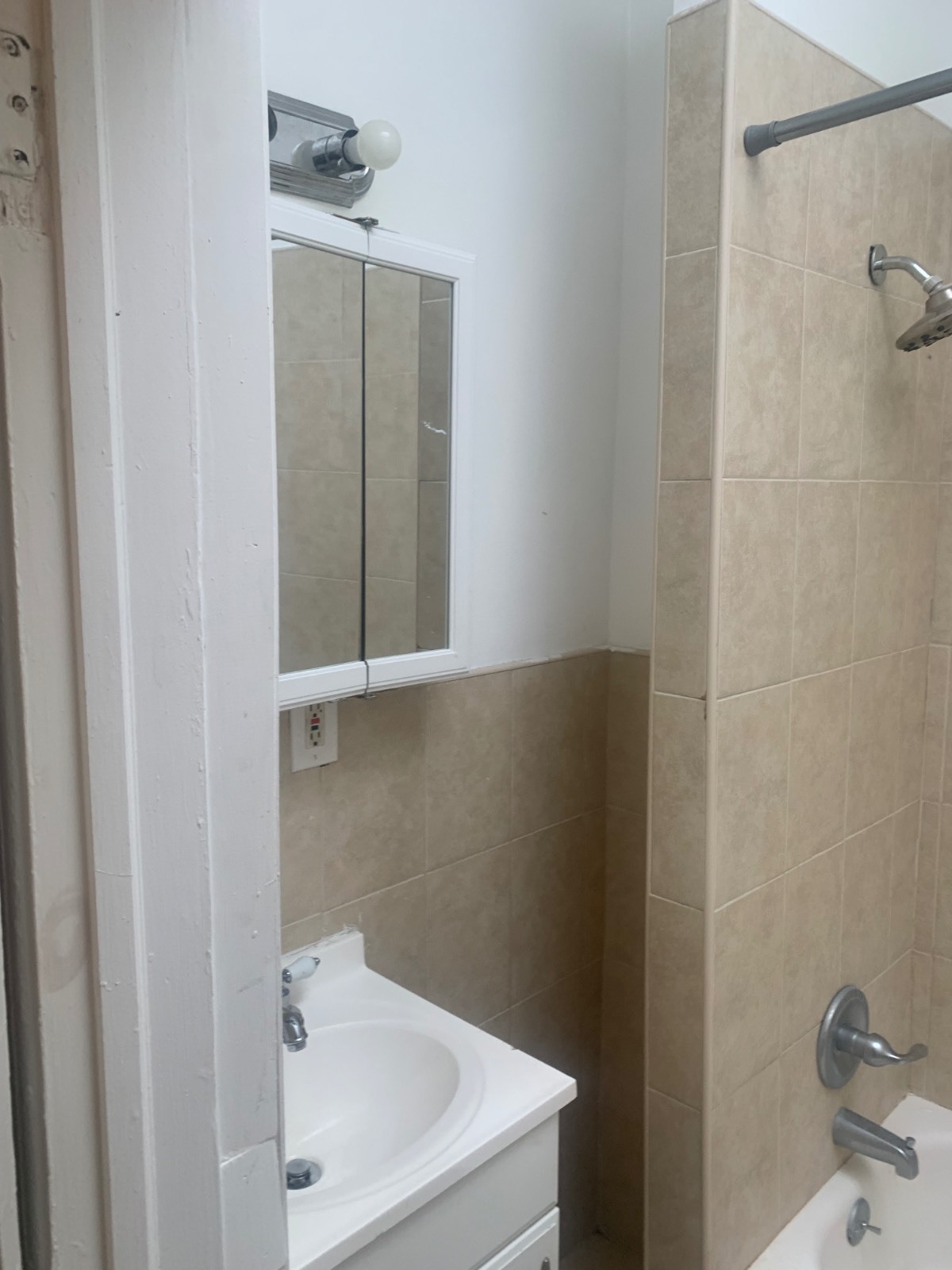 #7 photo, 463  vanburen, #2, Bedford-Stuyvesant , NY 11221