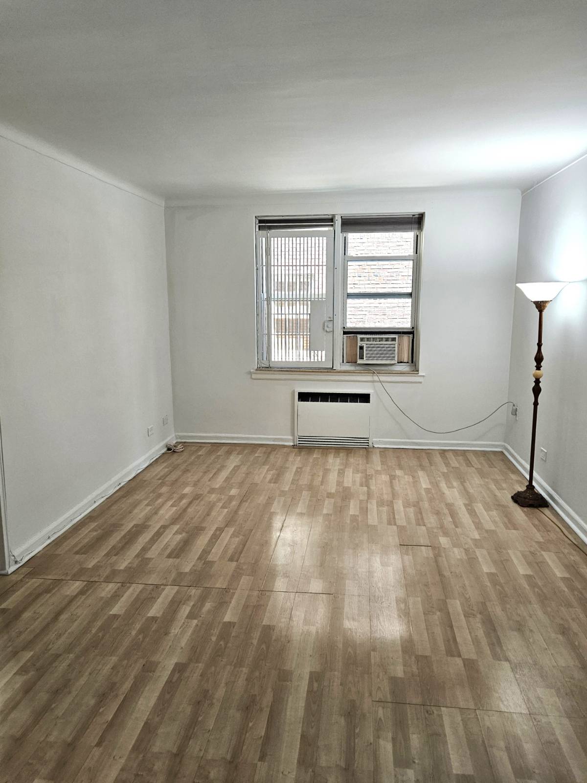 #4 photo, 6449 wetherole st, Rego Park , NY 11374