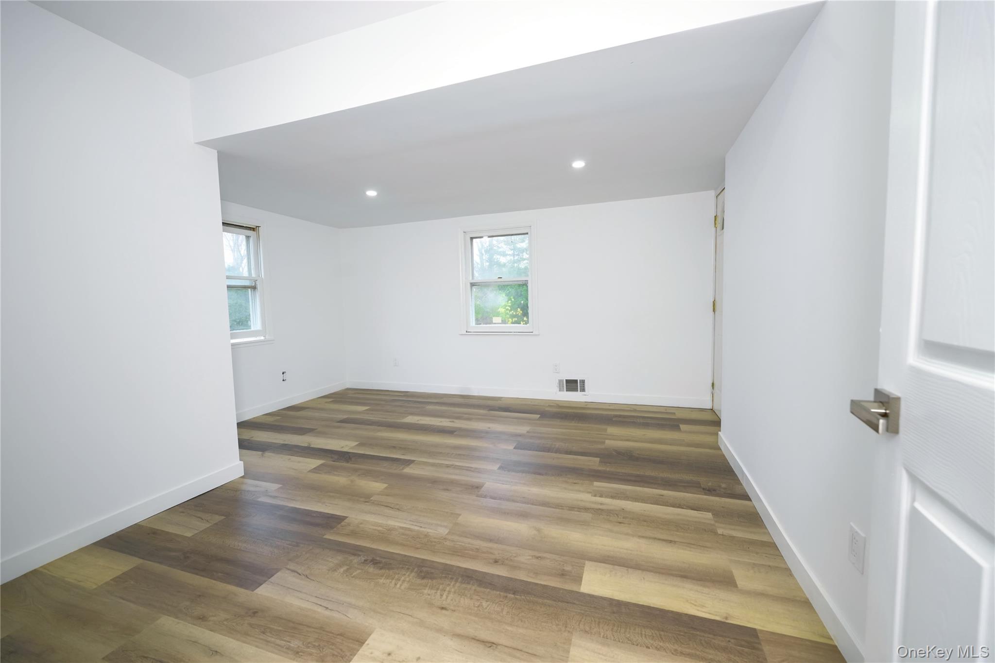 #10 photo, 741 Ocean Avenue, 東長島 Bohemia , NY 11716