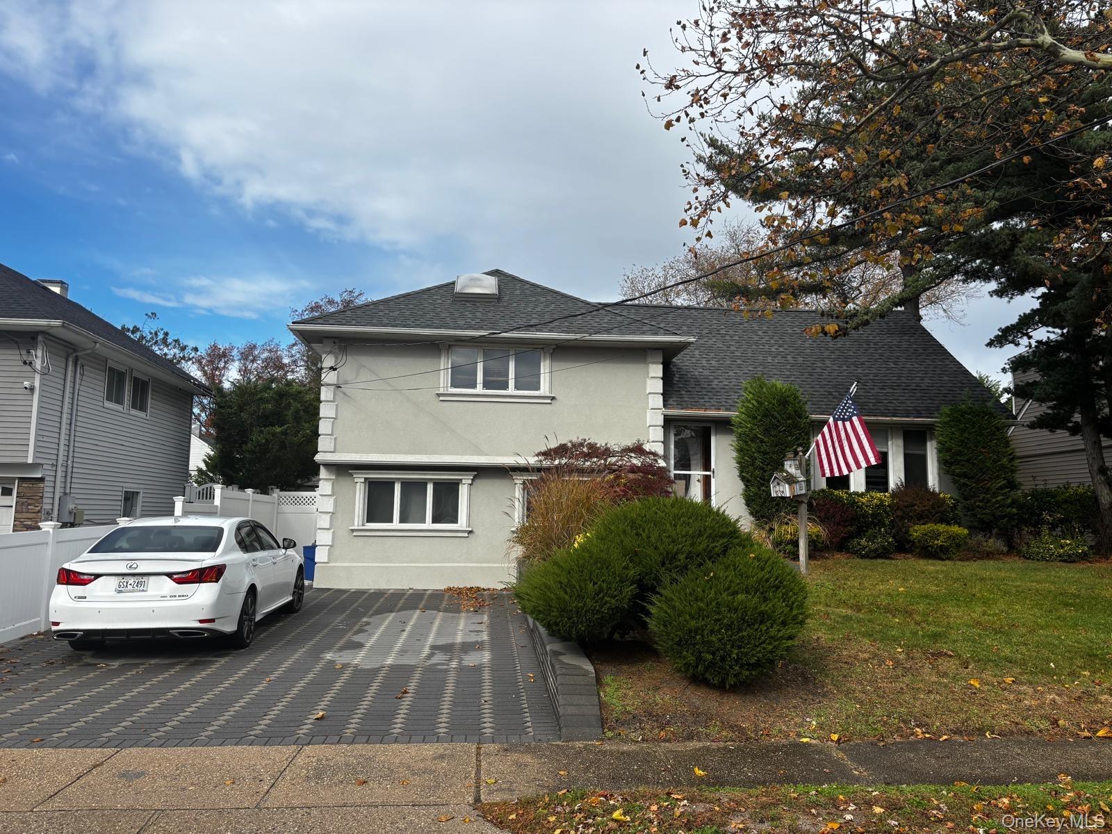 #1 photo, 254 Thompson Avenue, Oceanside , NY 11572