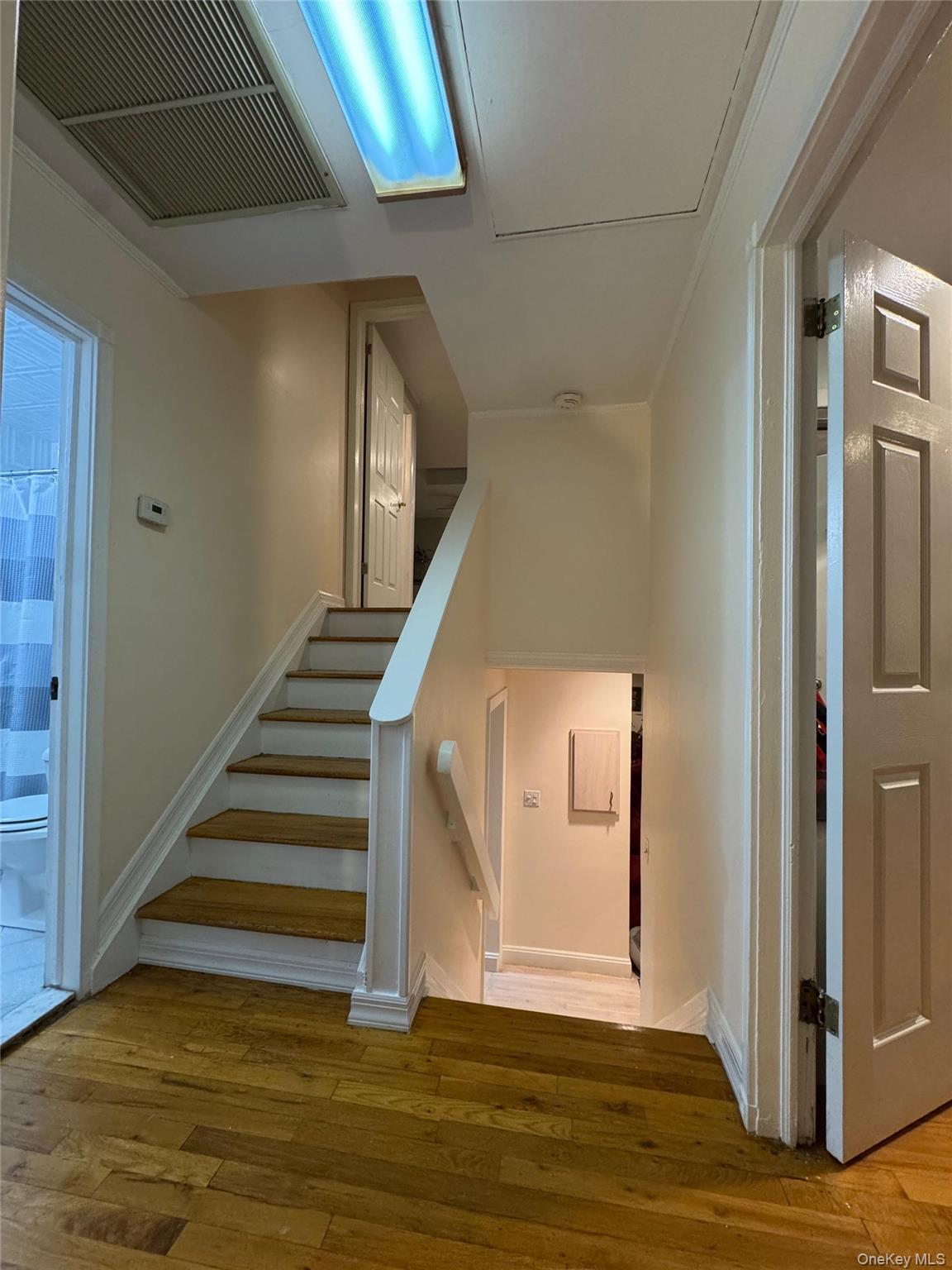 #6 photo, 254 Thompson Avenue, Oceanside , NY 11572