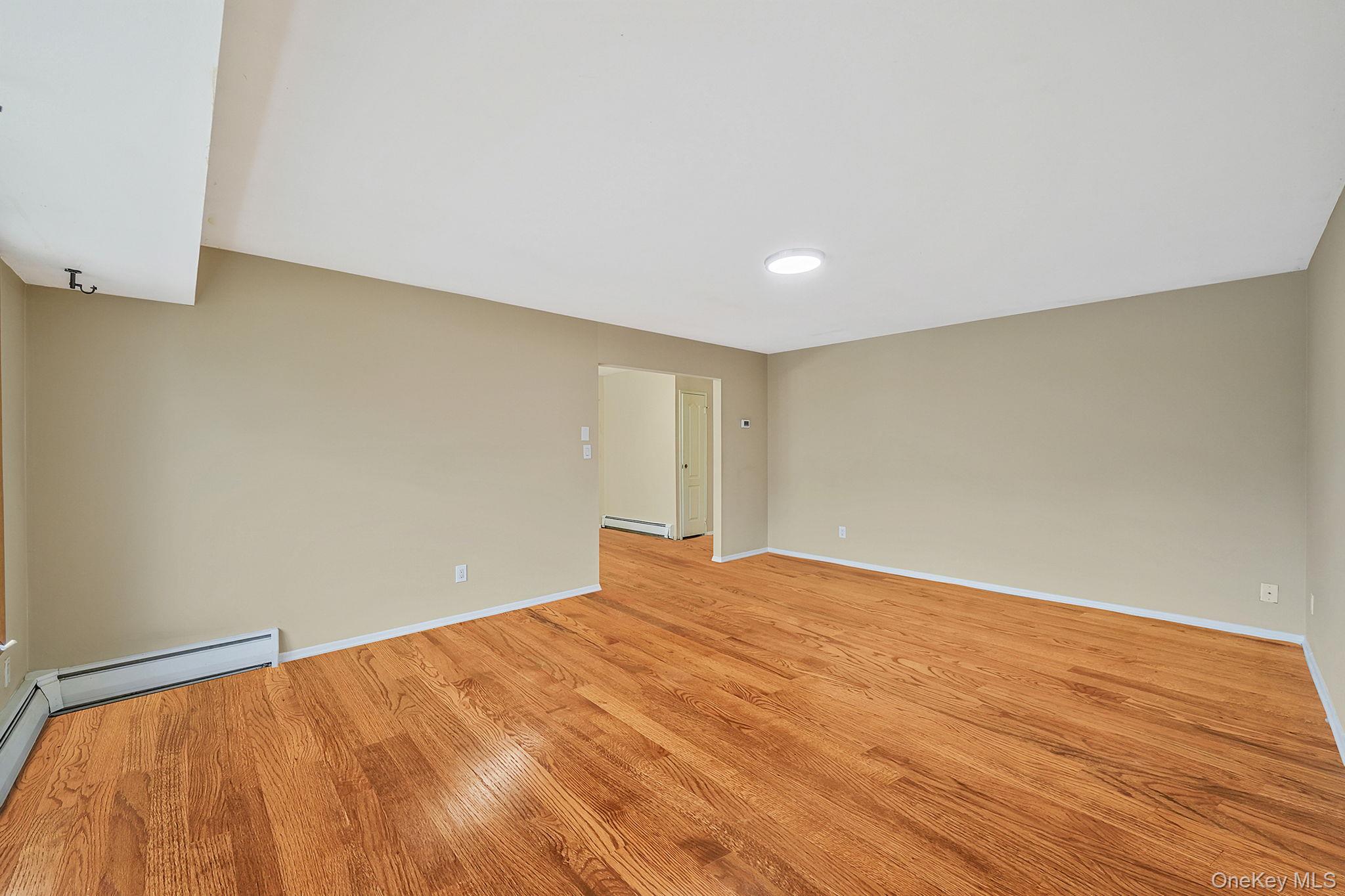 #11 photo, 15 Arleigh Road, サフォーク郡 East Northport , NY 11731