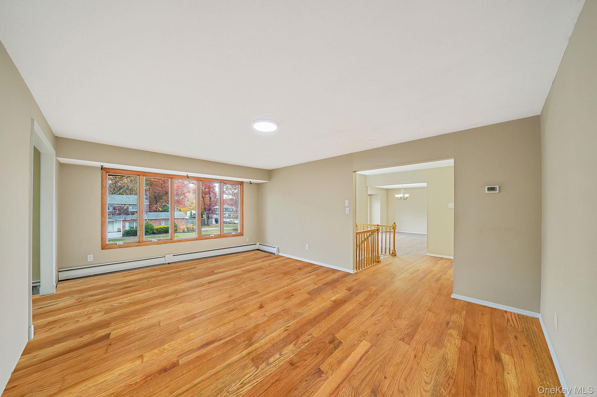 #12 photo, 15 Arleigh Road, サフォーク郡 East Northport , NY 11731