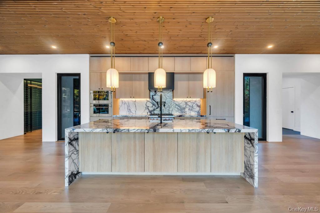 #13 photo, 28 Watch Way, Lloyd Harbor , NY 11743