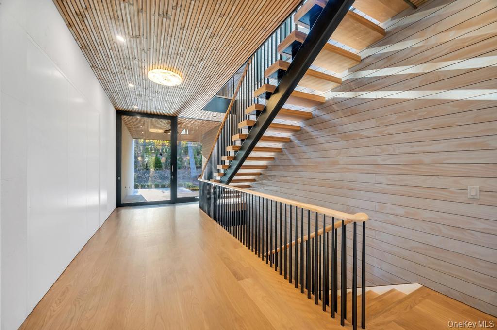 #7 photo, 28 Watch Way, Lloyd Harbor , NY 11743