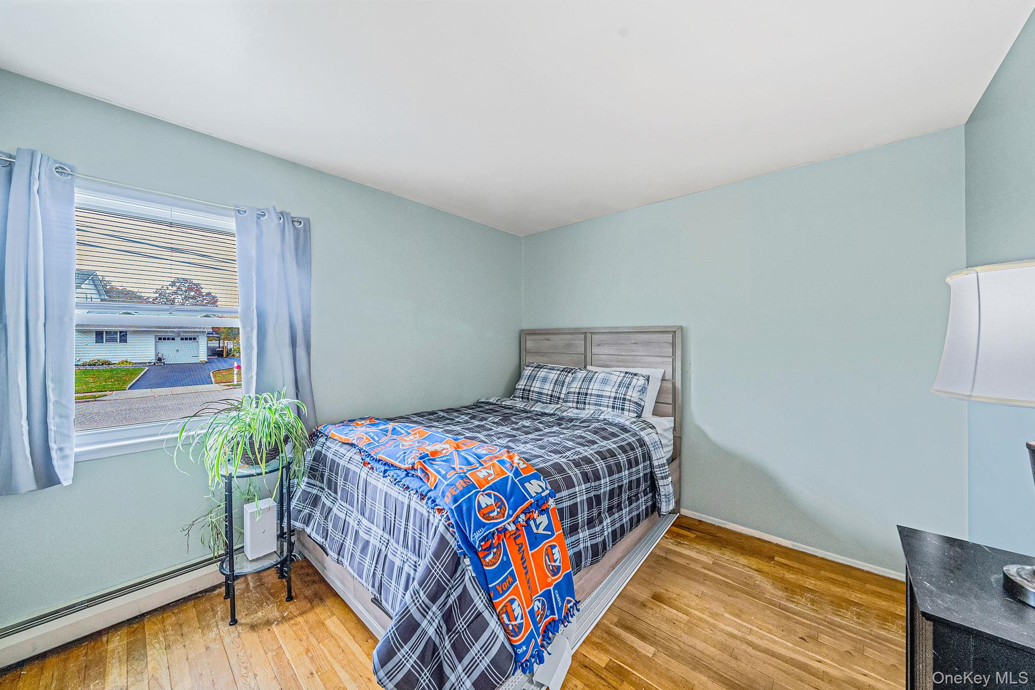 #18 photo, 7 Hester Lane, Ronkonkoma , NY 11779