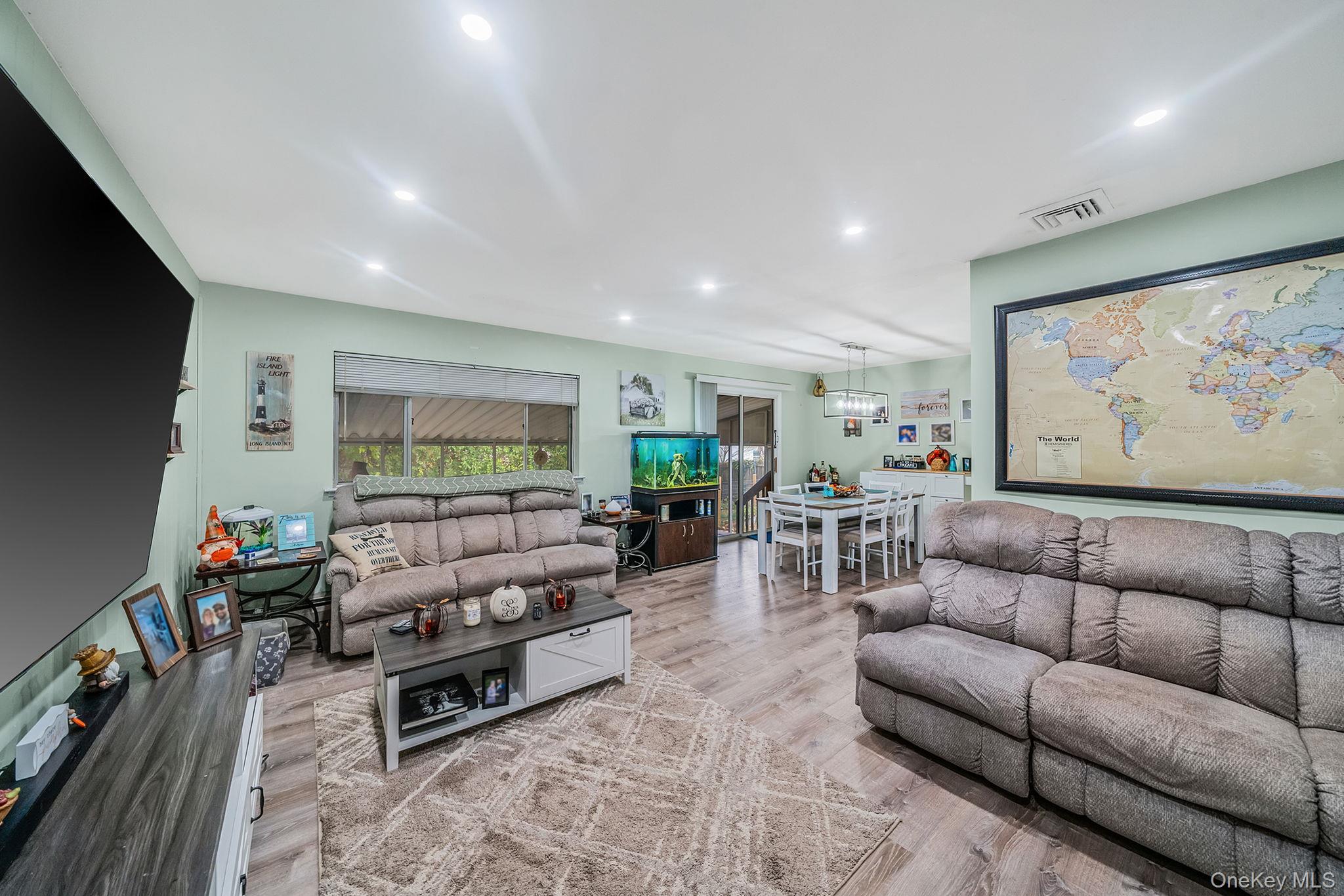 #5 photo, 7 Hester Lane, Ronkonkoma , NY 11779