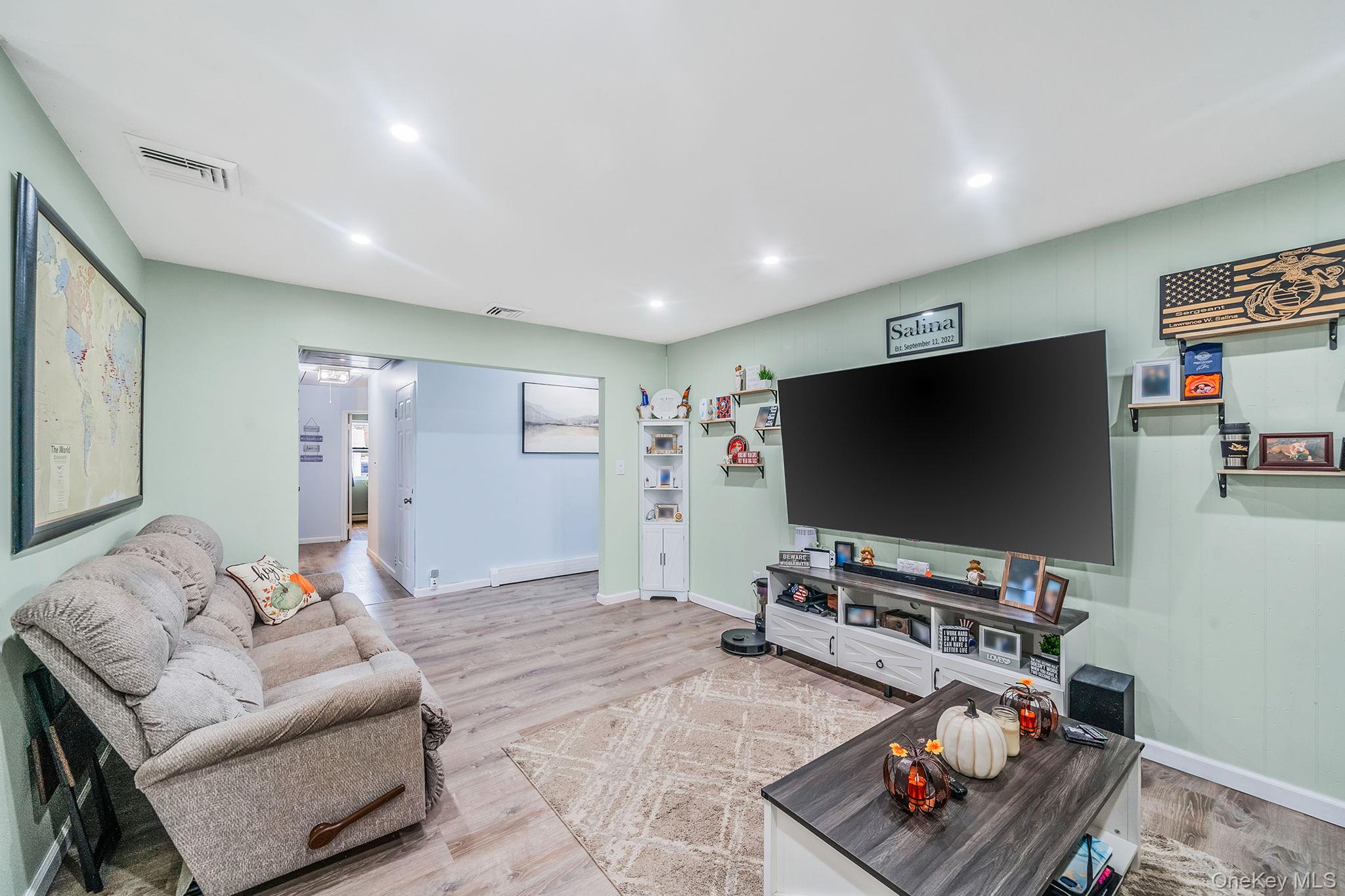 #6 photo, 7 Hester Lane, Ronkonkoma , NY 11779