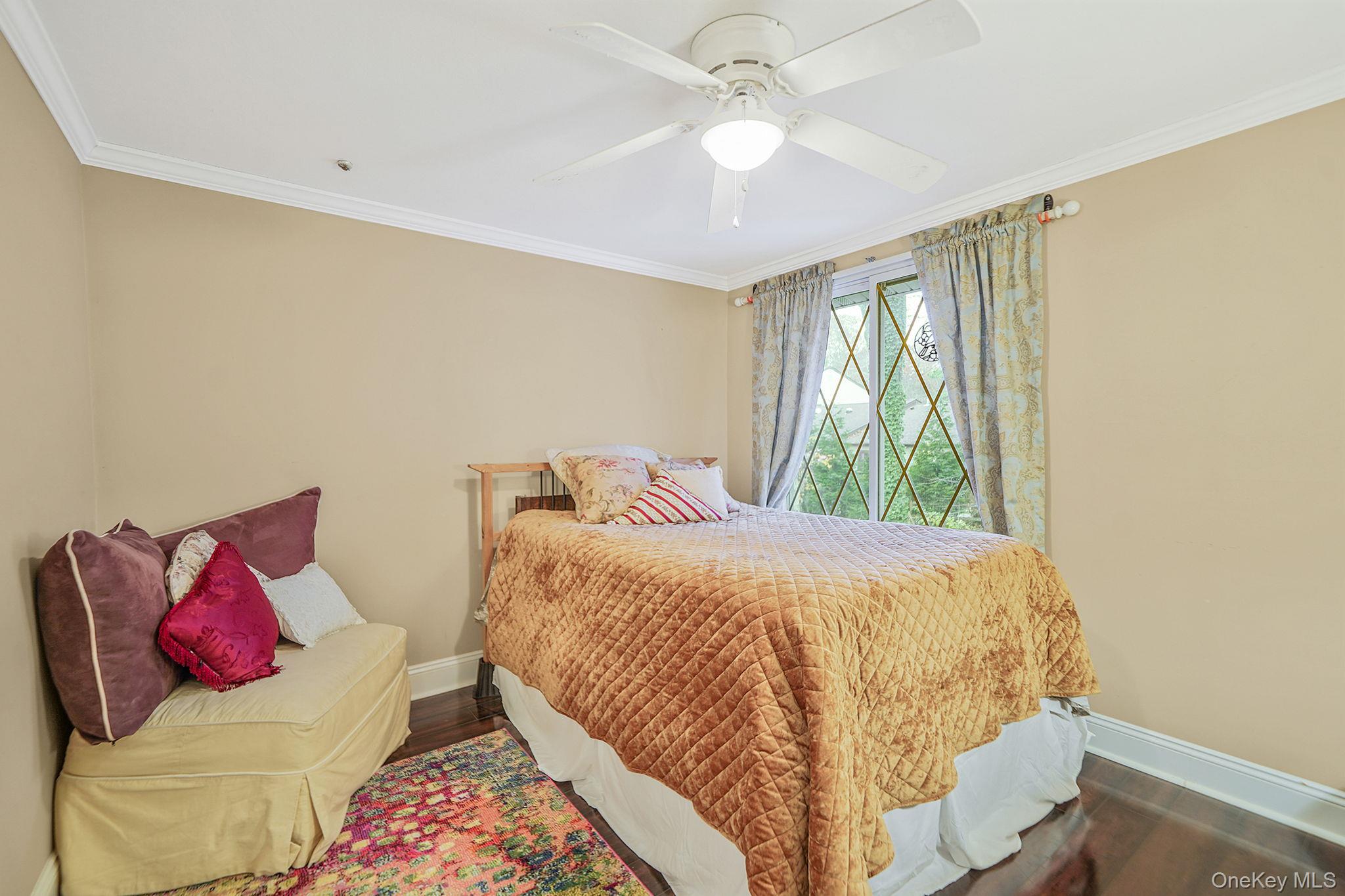 #20 photo, 320 Woodland Court, Coram , NY 11727