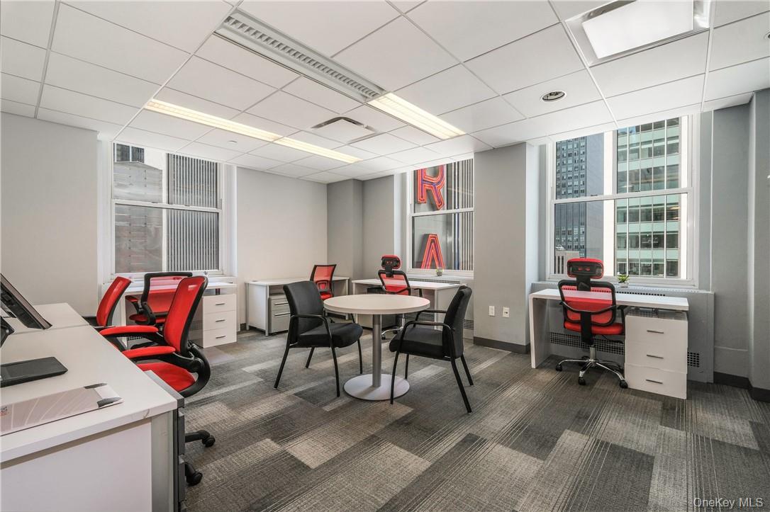 #11 photo, 1270 Avenue of Americas, New York (Manhattan) , NY 10020