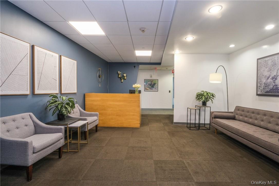 #1 photo, 1350 Avenue of Americas, New York (Manhattan) , NY 10019