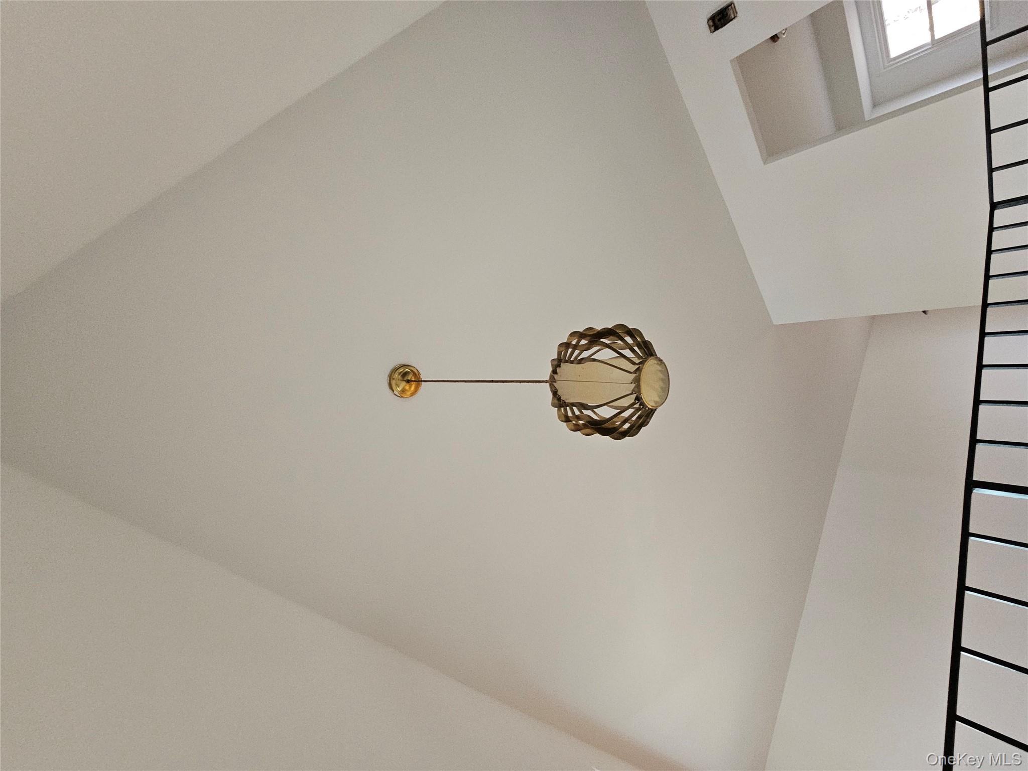 #5 photo, 8 Mockingbird Lane, Poughkeepsie , NY 12601