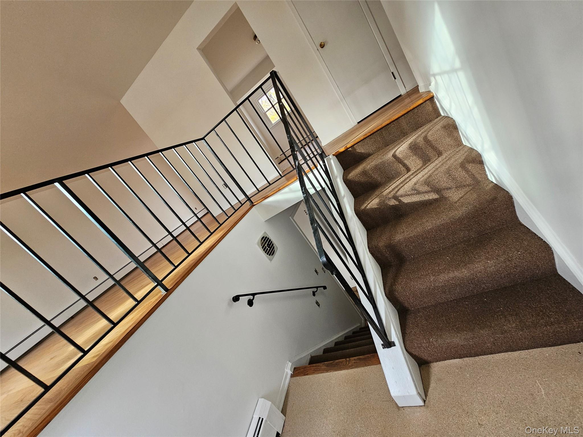 #6 photo, 8 Mockingbird Lane, Poughkeepsie , NY 12601