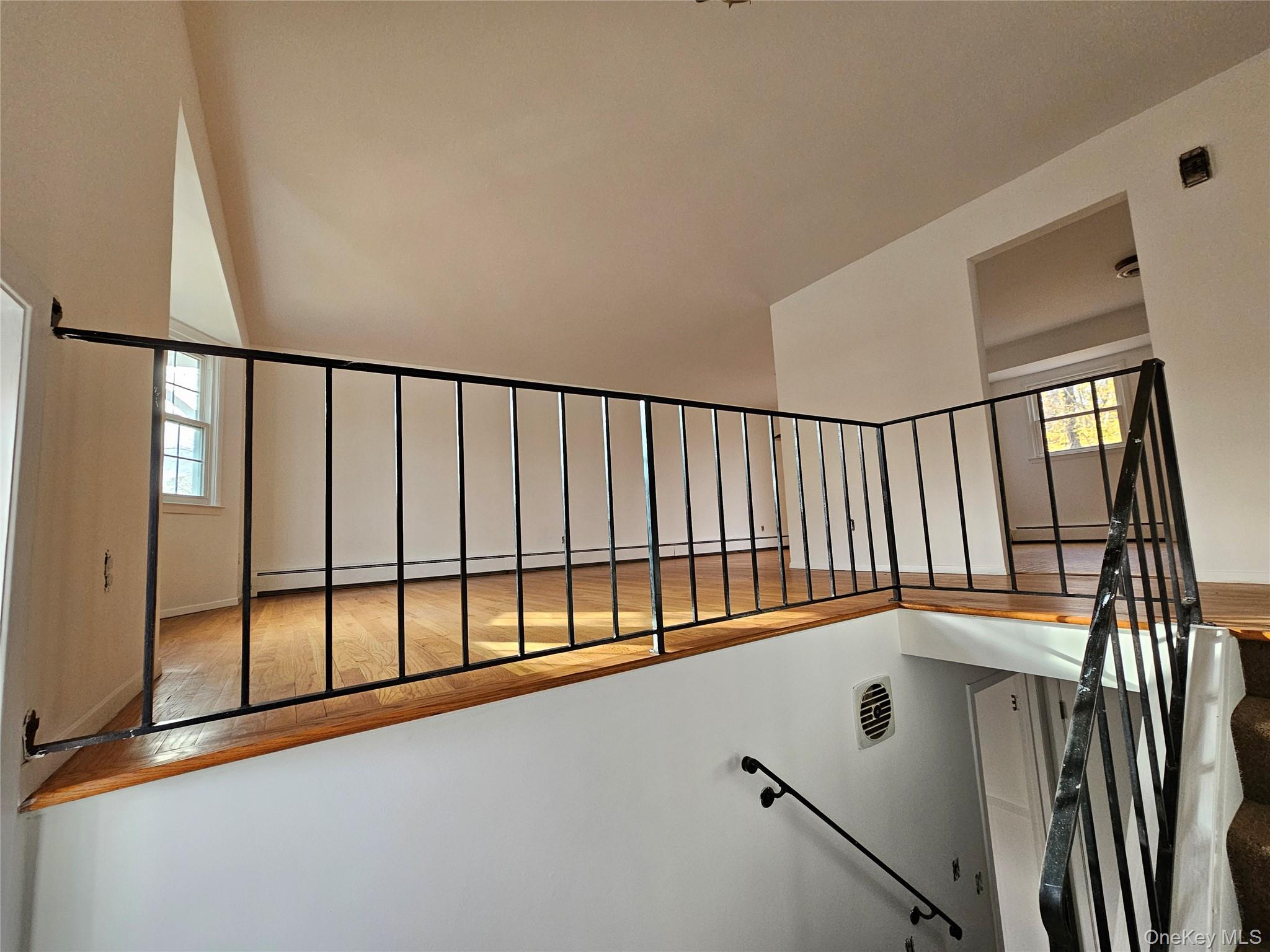 #7 photo, 8 Mockingbird Lane, Poughkeepsie , NY 12601