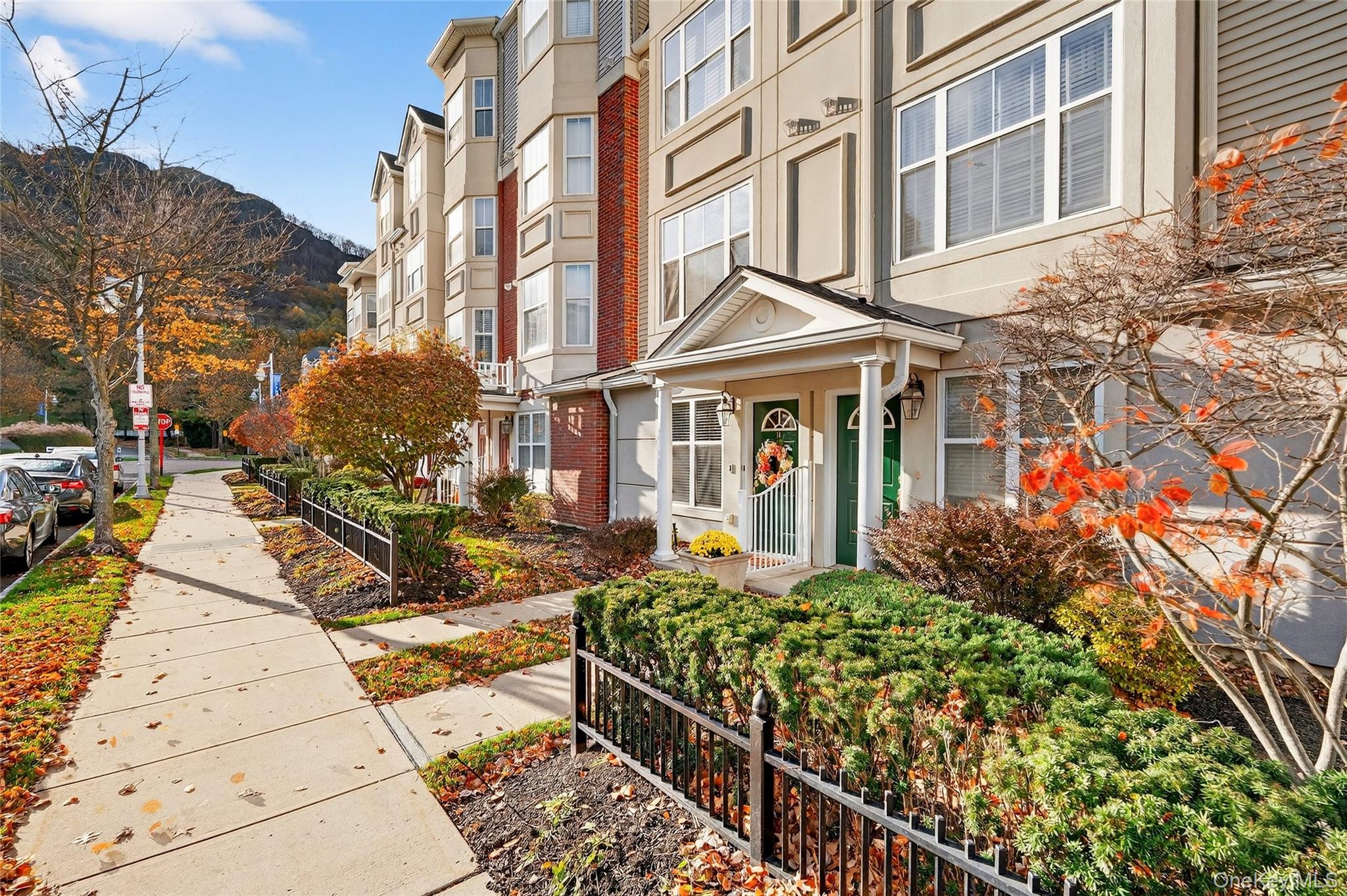 #3 photo, 14 Harbor Pointe Drive, Haverstraw , NY 10927