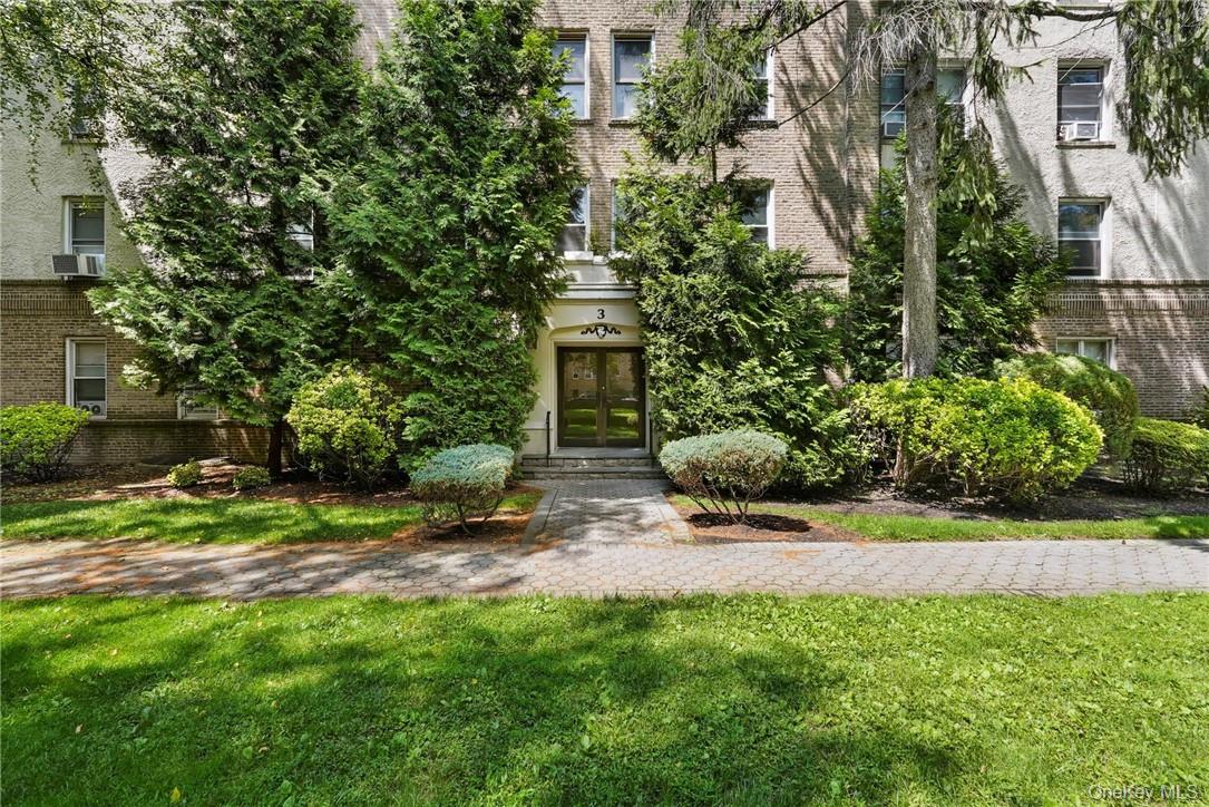 #4 photo, 472 Gramatan Avenue, Mount Vernon , NY 10552