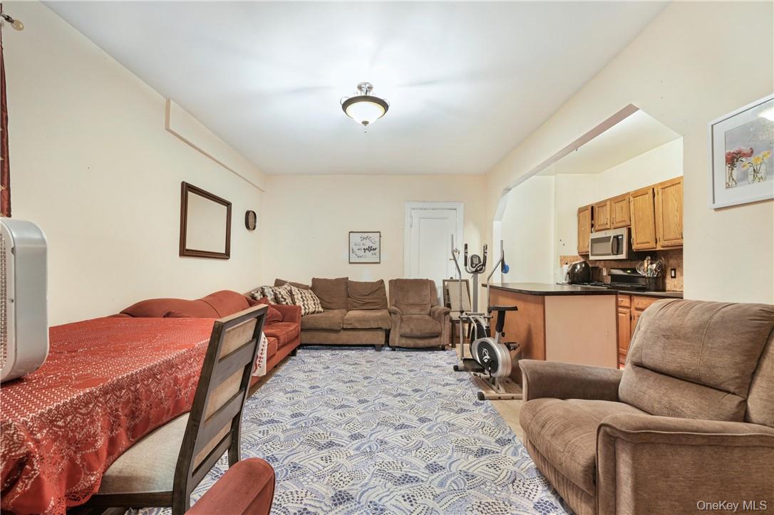 #6 photo, 472 Gramatan Avenue, Mount Vernon , NY 10552