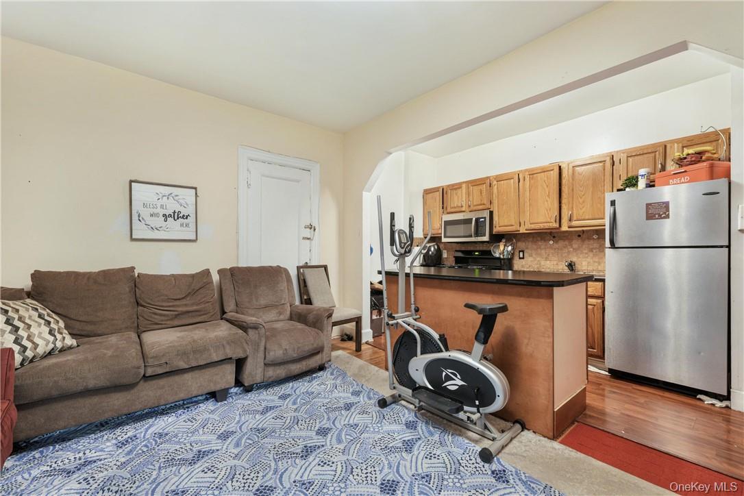 #8 photo, 472 Gramatan Avenue, Mount Vernon , NY 10552