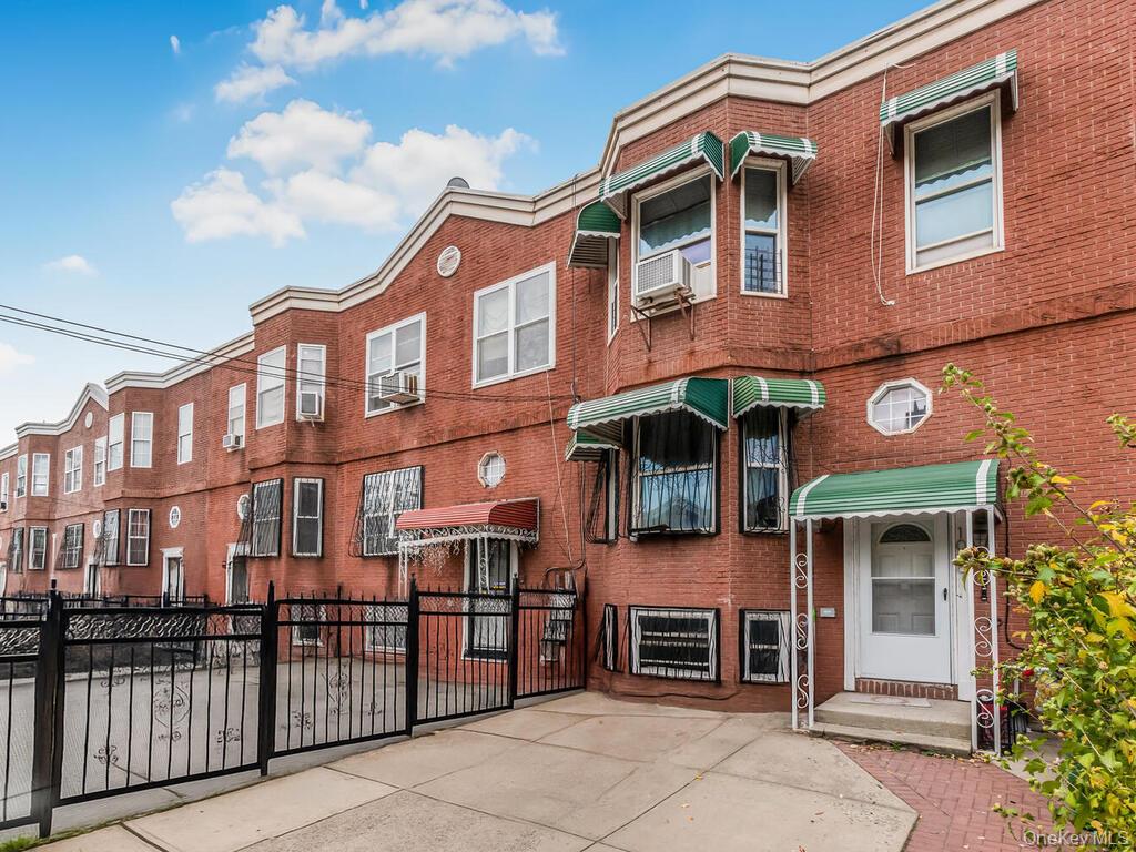 #2 photo, 1029 Kelly Street, Bronx , NY 10459