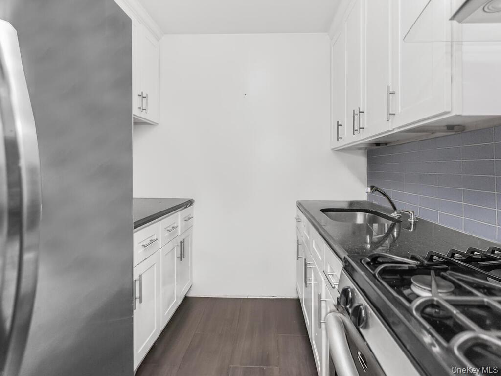 #4 photo, 1029 Kelly Street, Bronx , NY 10459