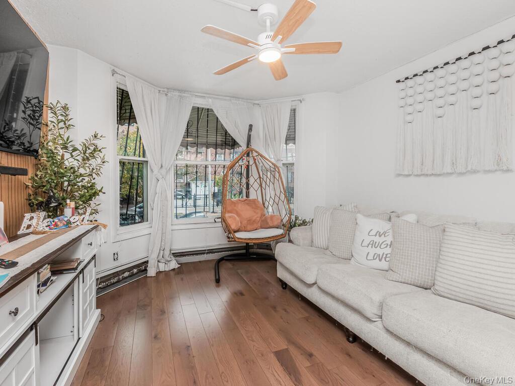 #5 photo, 1029 Kelly Street, Bronx , NY 10459