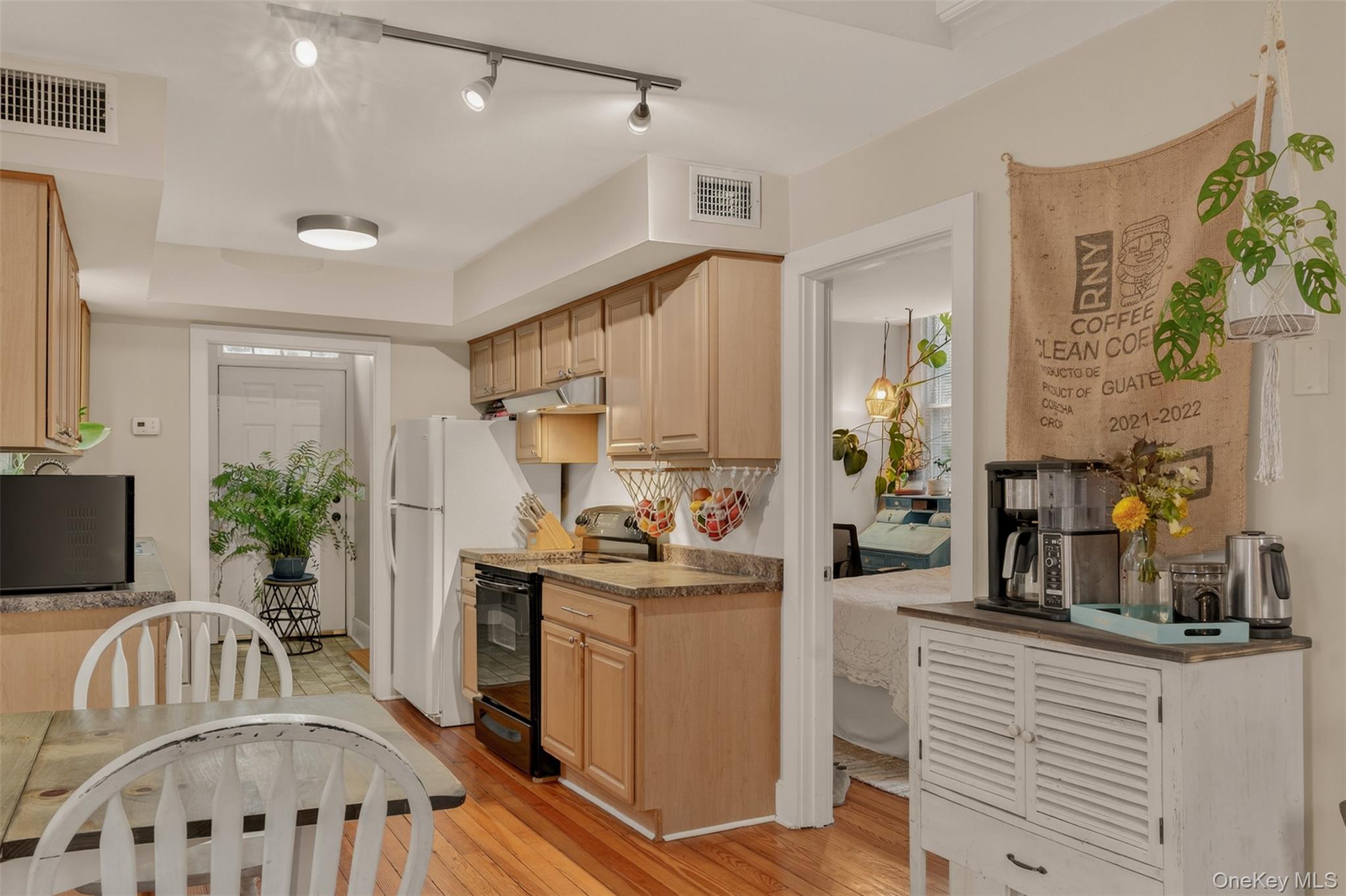 #11 photo, 502 Hill Avenue, Walden , NY 12586