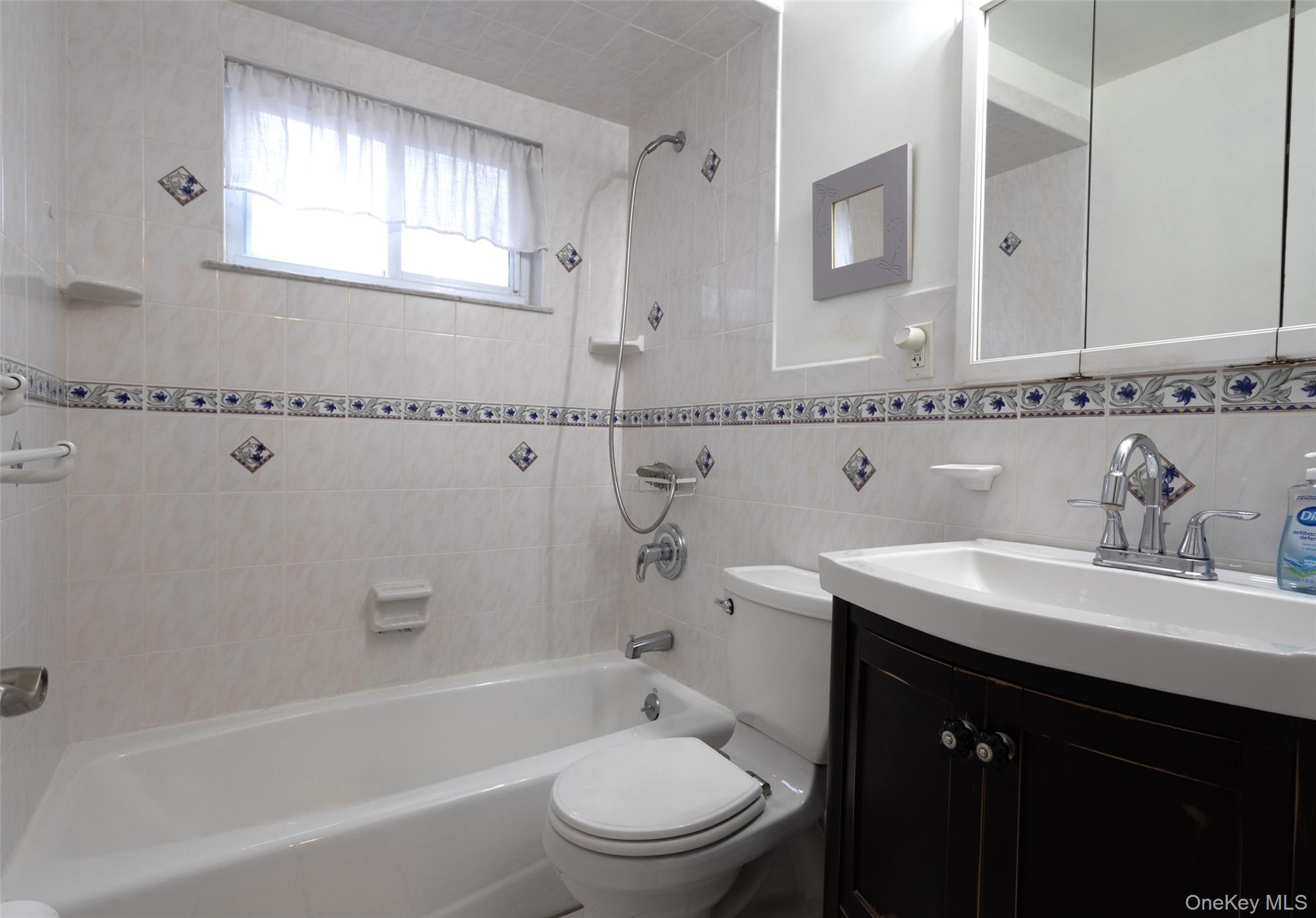 #15 photo, 3763 Briarhill Street, Mohegan Lake , NY 10547