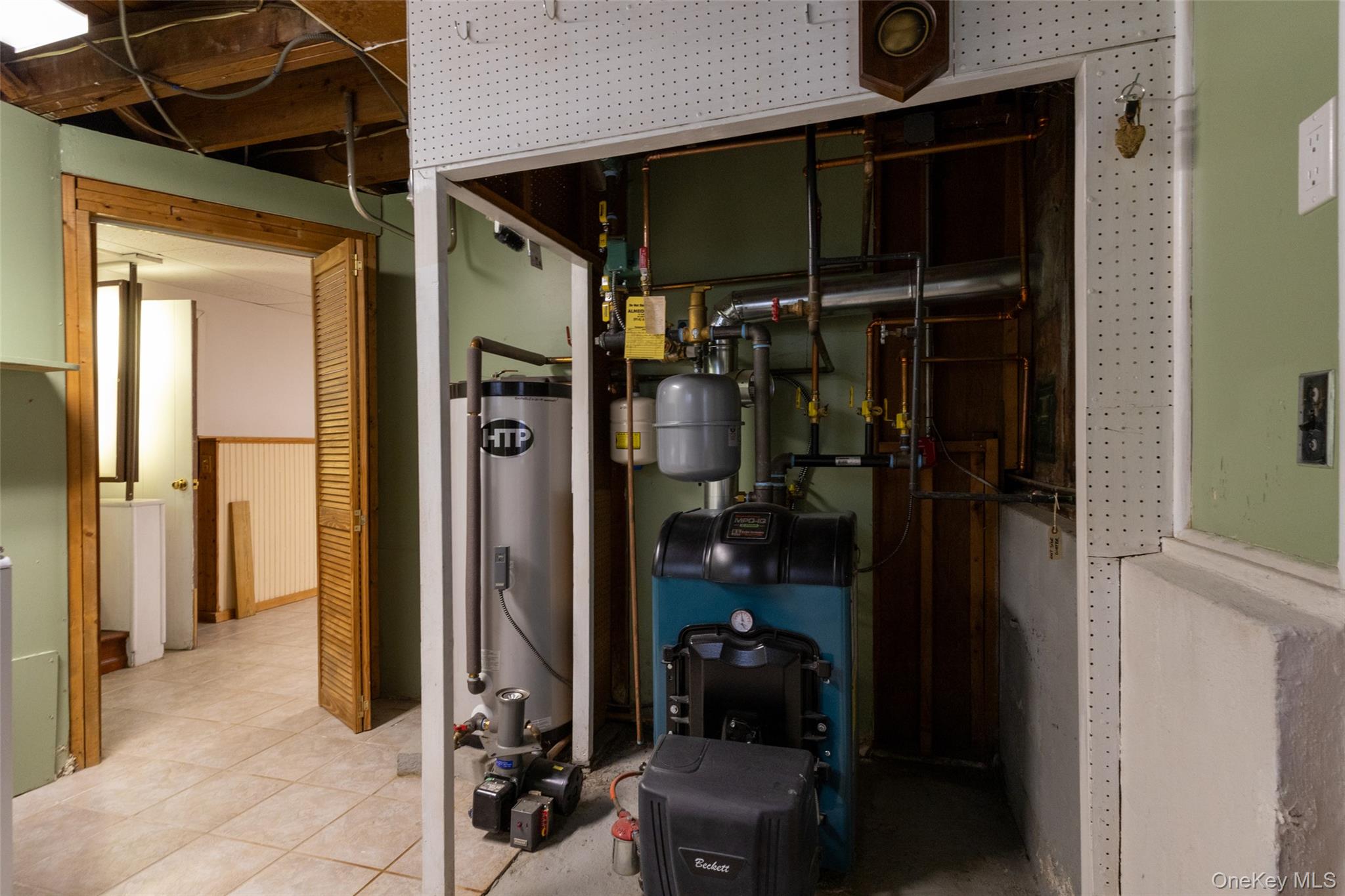 #19 photo, 3763 Briarhill Street, Mohegan Lake , NY 10547