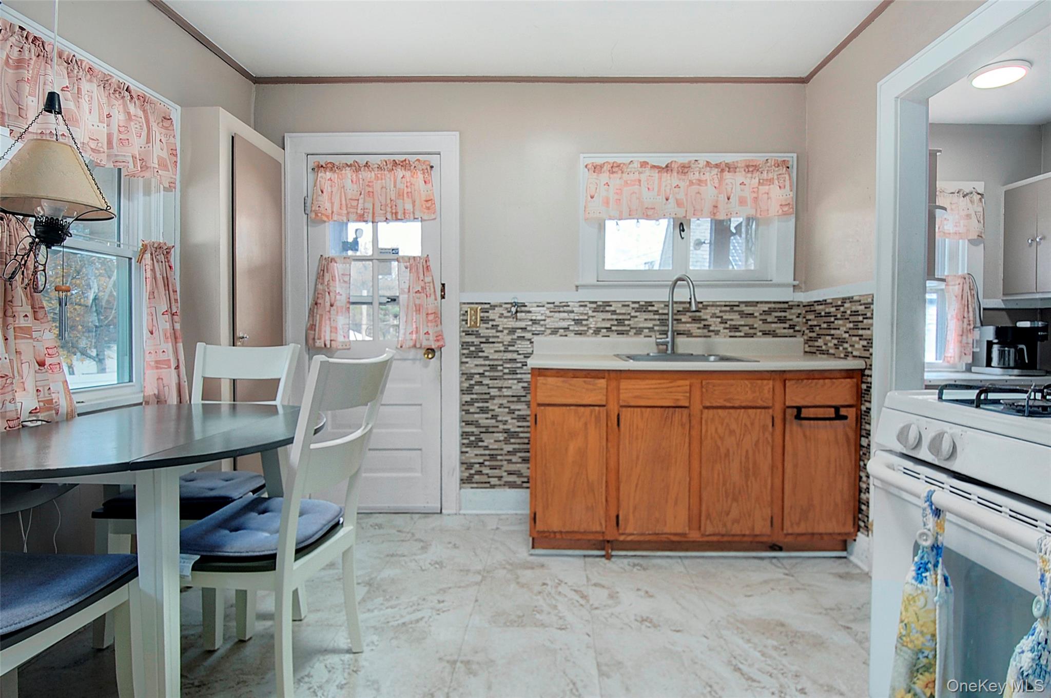 #6 photo, 85 Overocker Road, Poughkeepsie , NY 12603