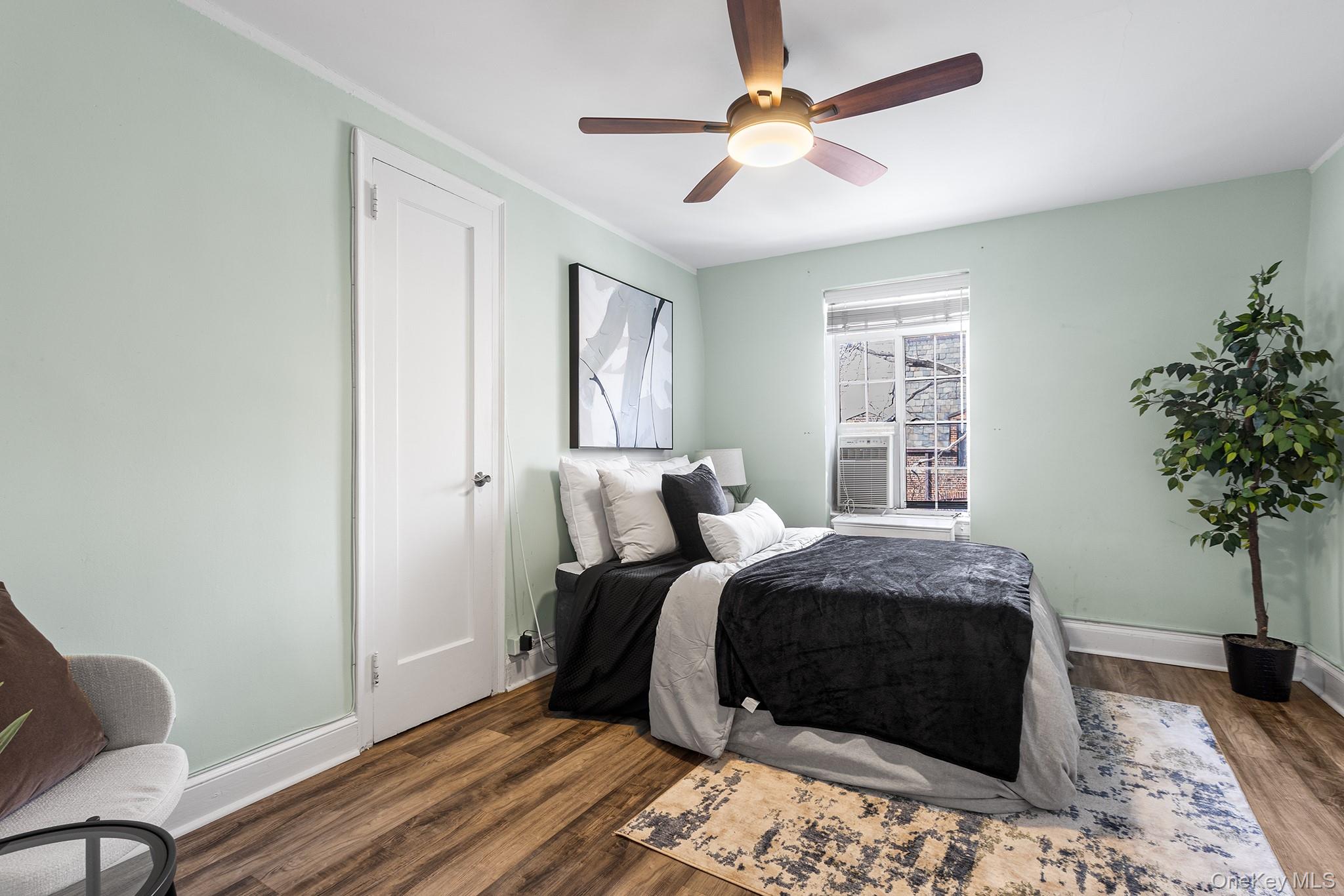 #9 photo, 20 N Broadway, White Plains , NY 10601