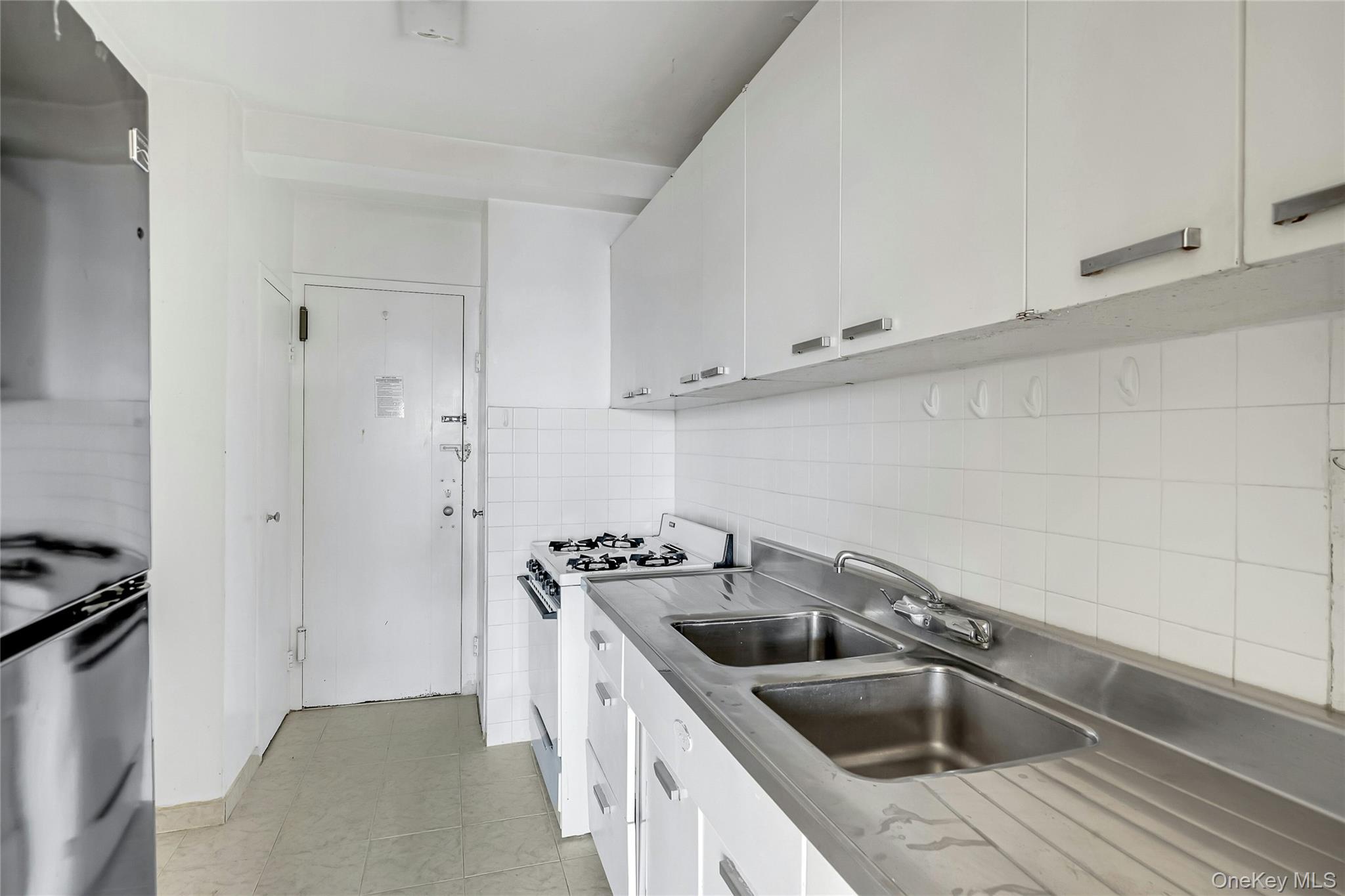 #13 photo, 1 Fordham Hill Oval, Bronx , NY 10468