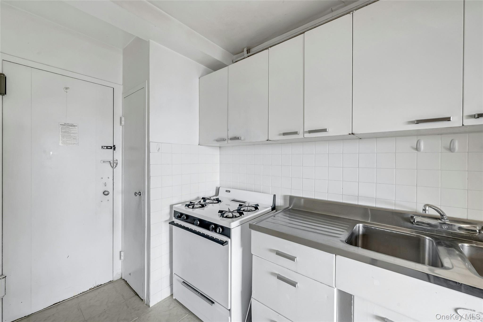 #15 photo, 1 Fordham Hill Oval, Bronx , NY 10468