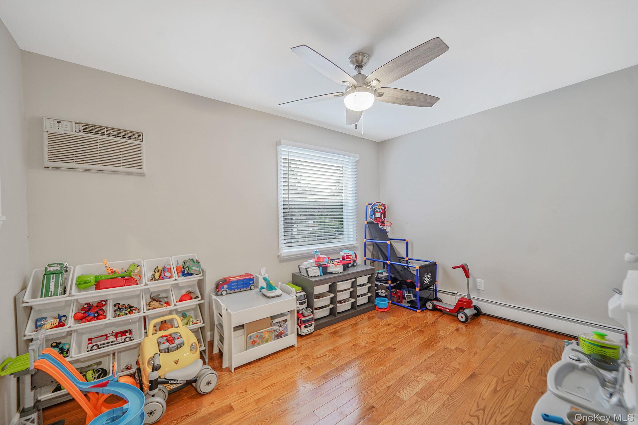 #14 photo, 4 Willow Road, Rocky Point , NY 11778