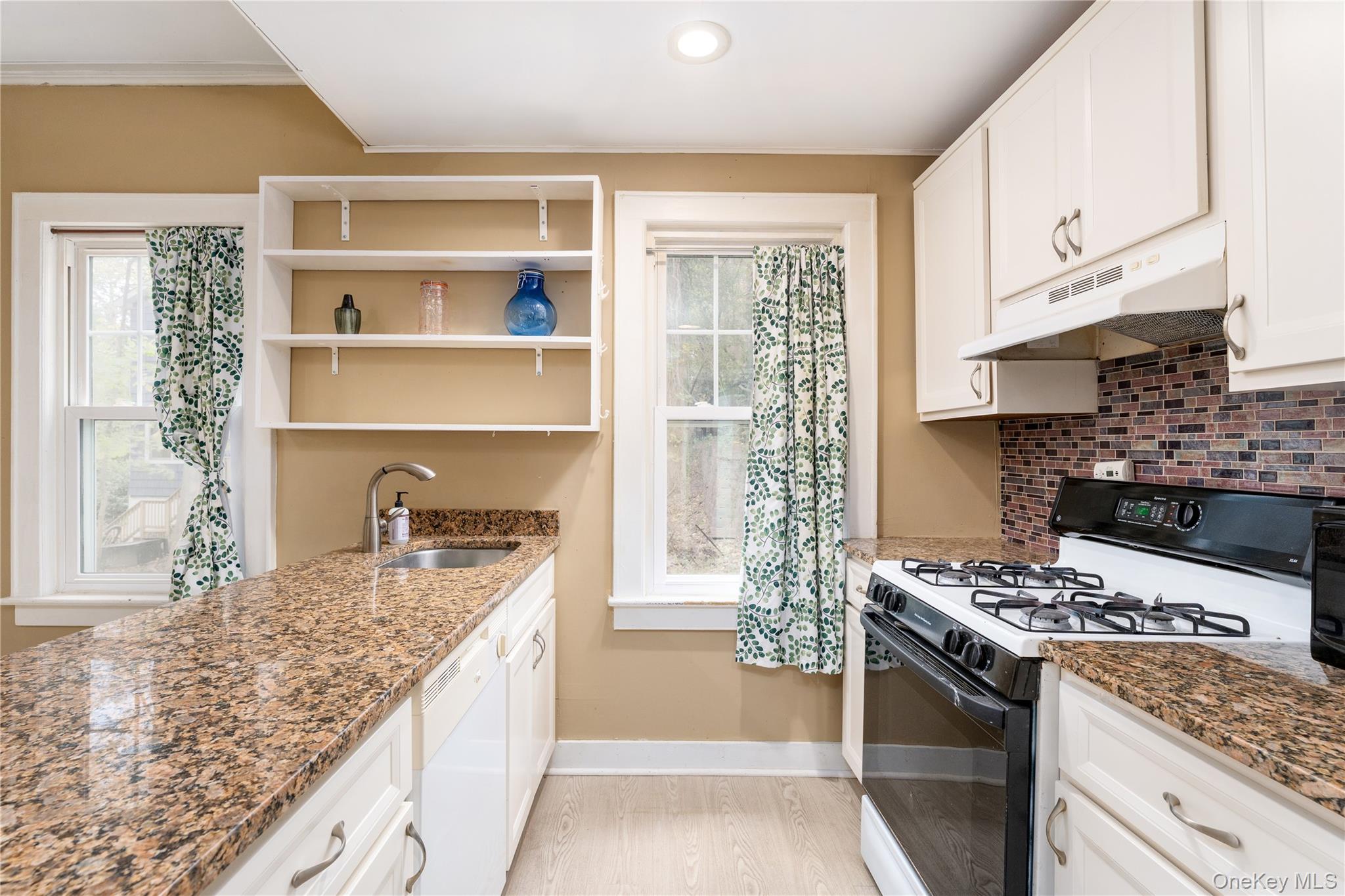 #10 photo, 20 Stony Road, Stony Brook , NY 11790