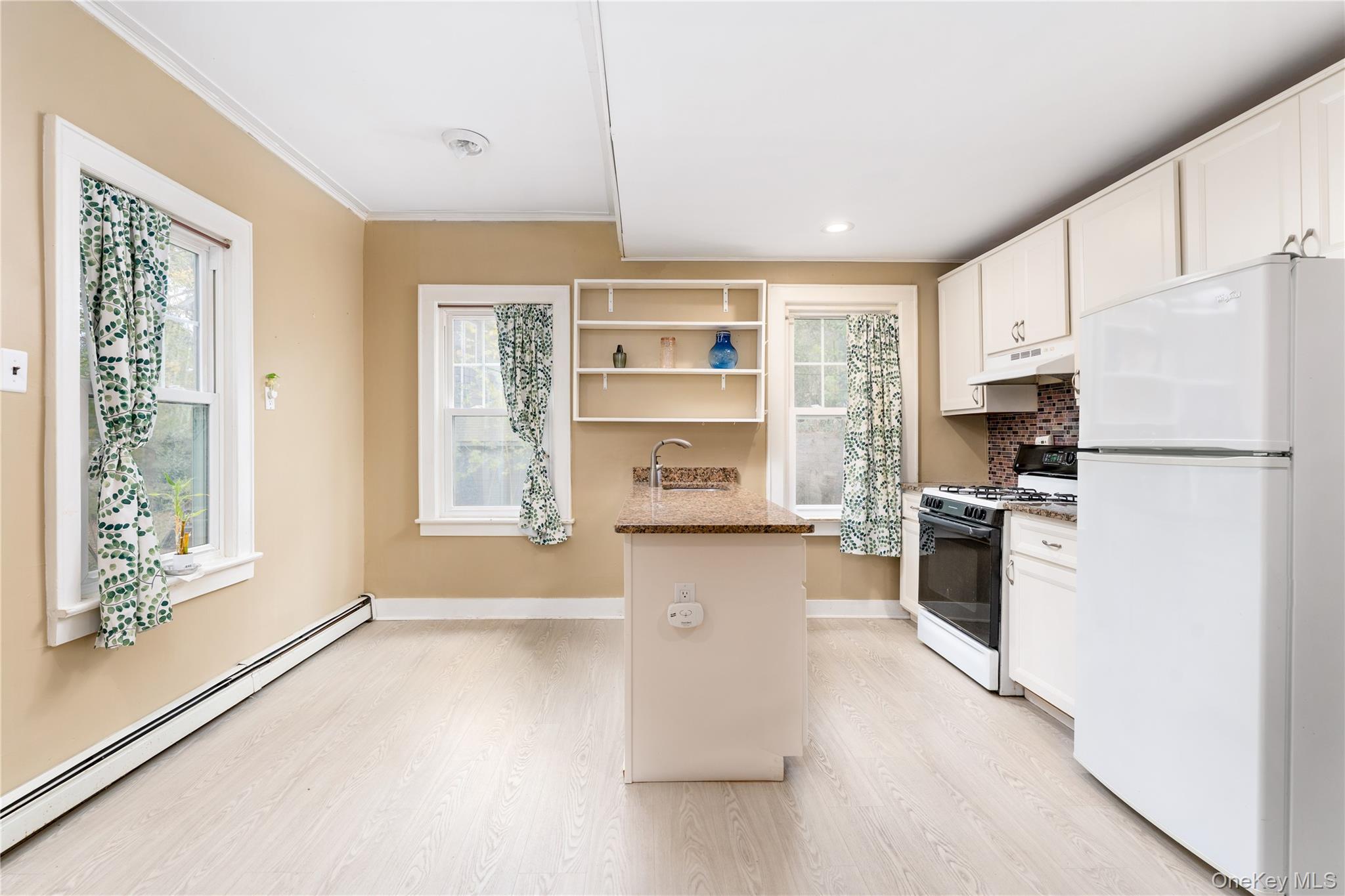 #8 photo, 20 Stony Road, Stony Brook , NY 11790