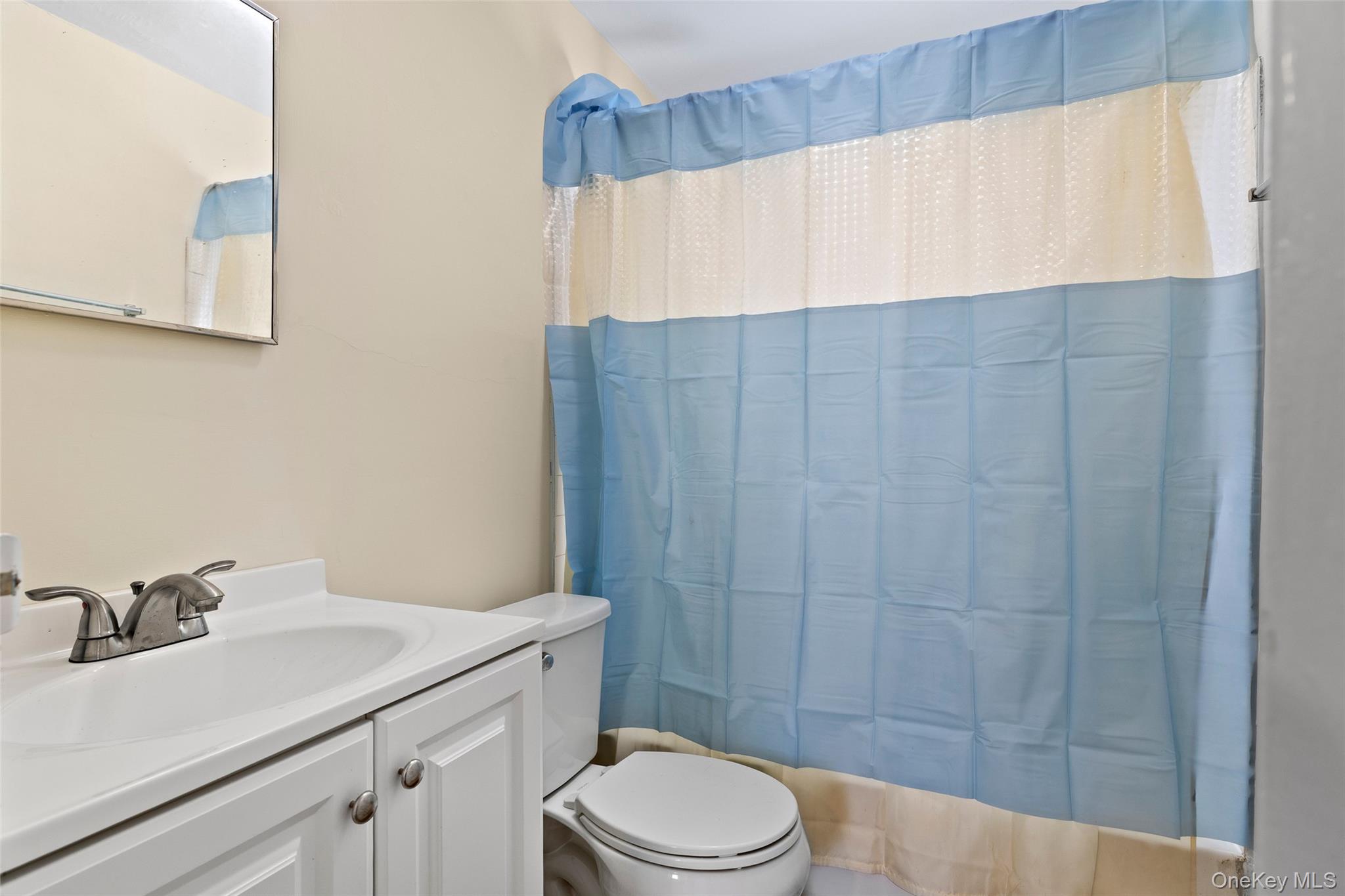 #6 photo, 1883 Bellmore Avenue, Bellmore , NY 11710