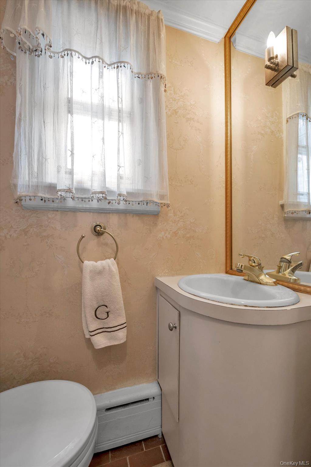 #10 photo, 3 Station Road, Great Neck , NY 11023