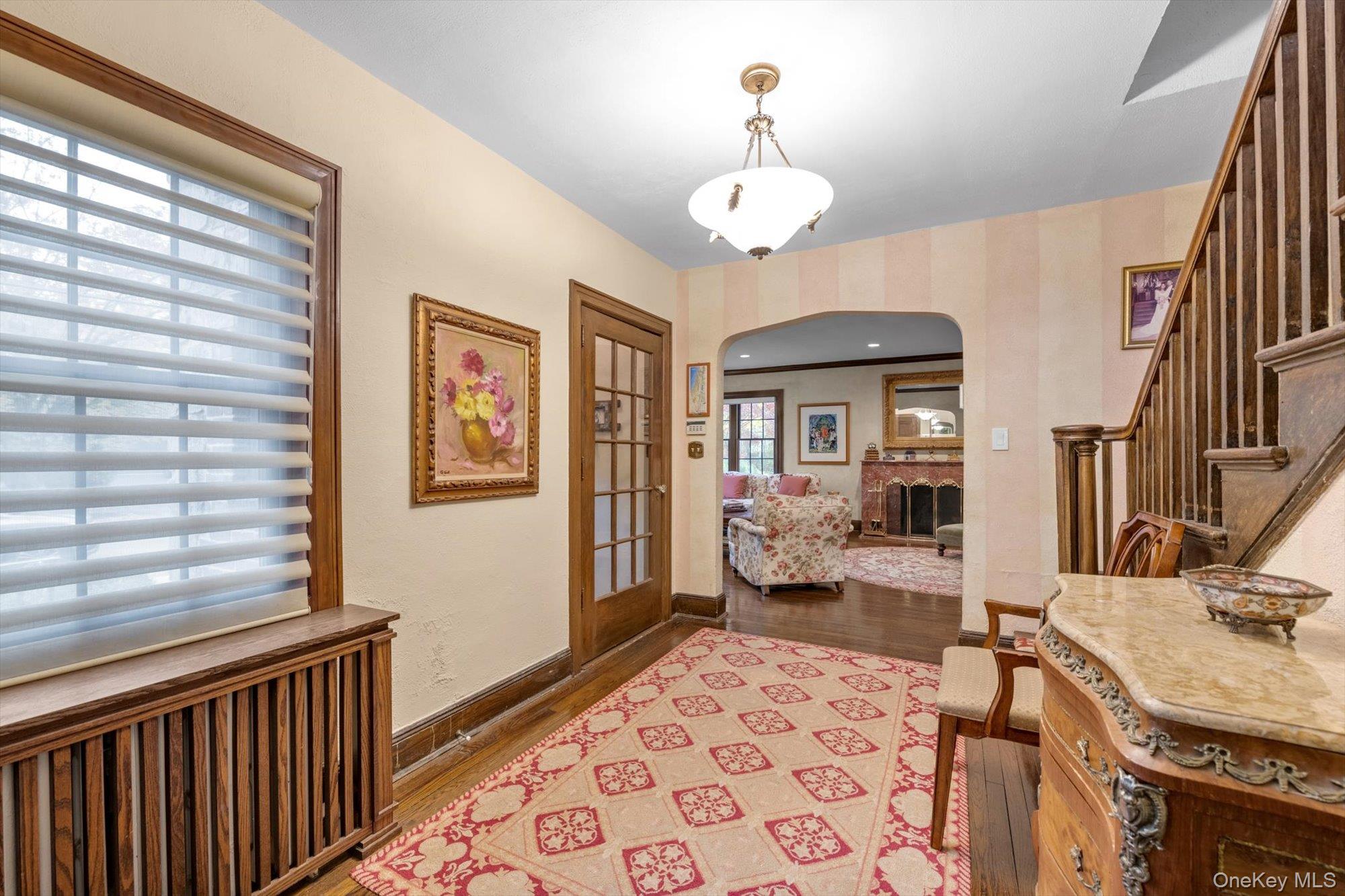 #3 photo, 3 Station Road, Great Neck , NY 11023