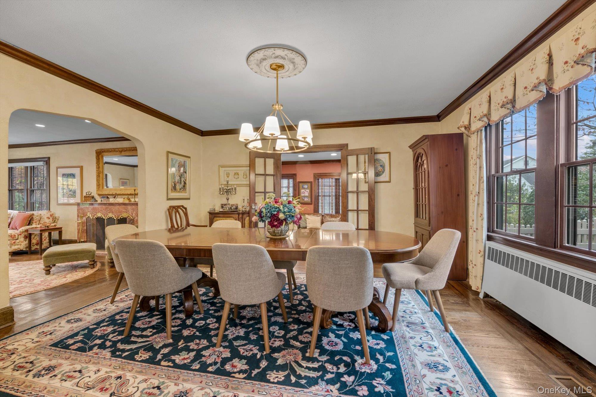 #7 photo, 3 Station Road, Great Neck , NY 11023