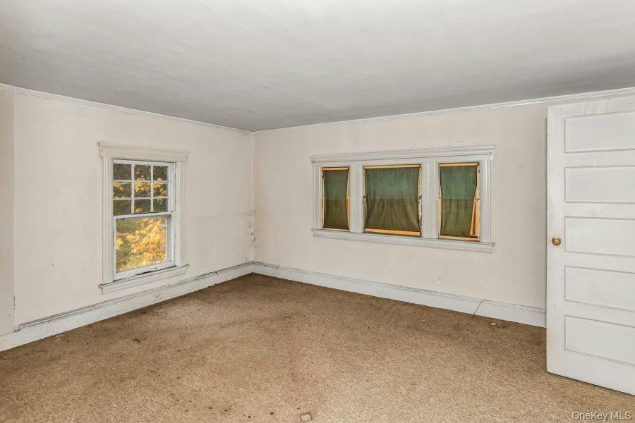 #17 photo, 113 Murray Avenue, Port Washington , NY 11050