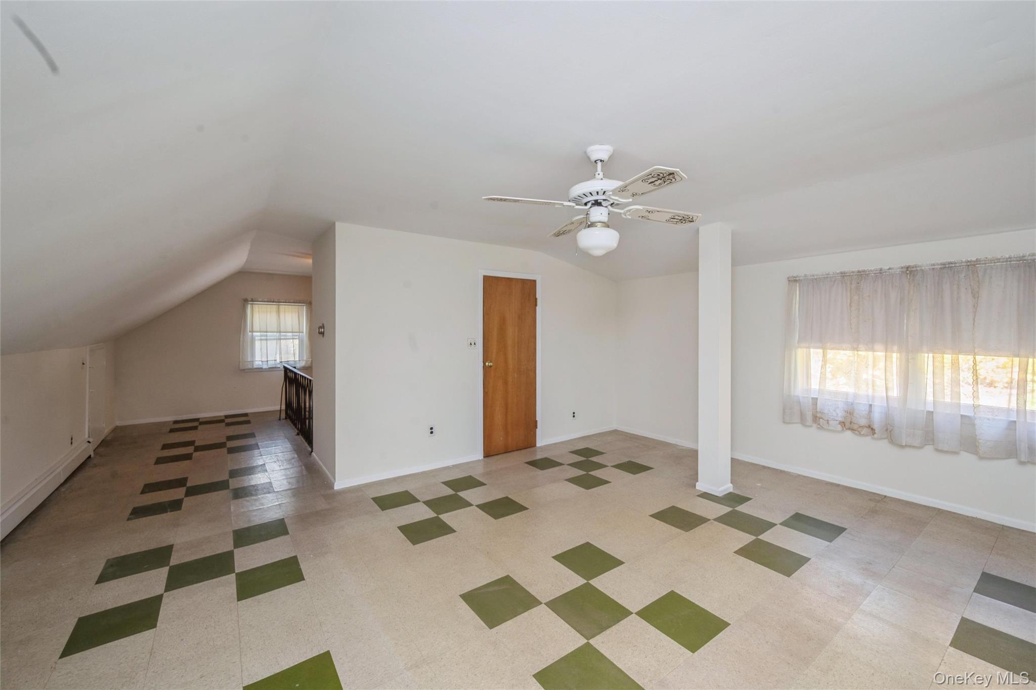 #15 photo, 7 W Bay Shore Road, Bay Shore , NY 11706