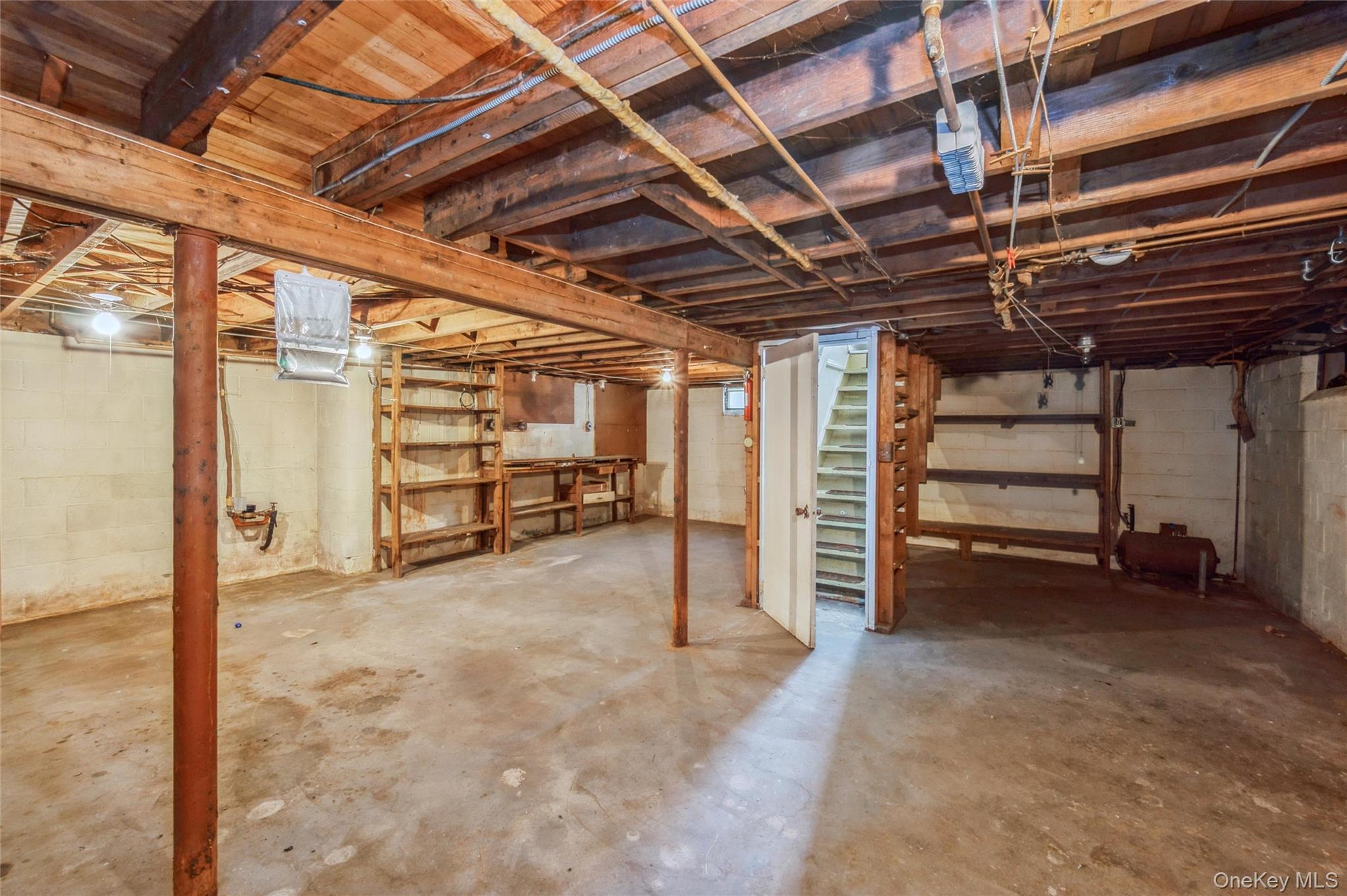 #18 photo, 7 W Bay Shore Road, Bay Shore , NY 11706