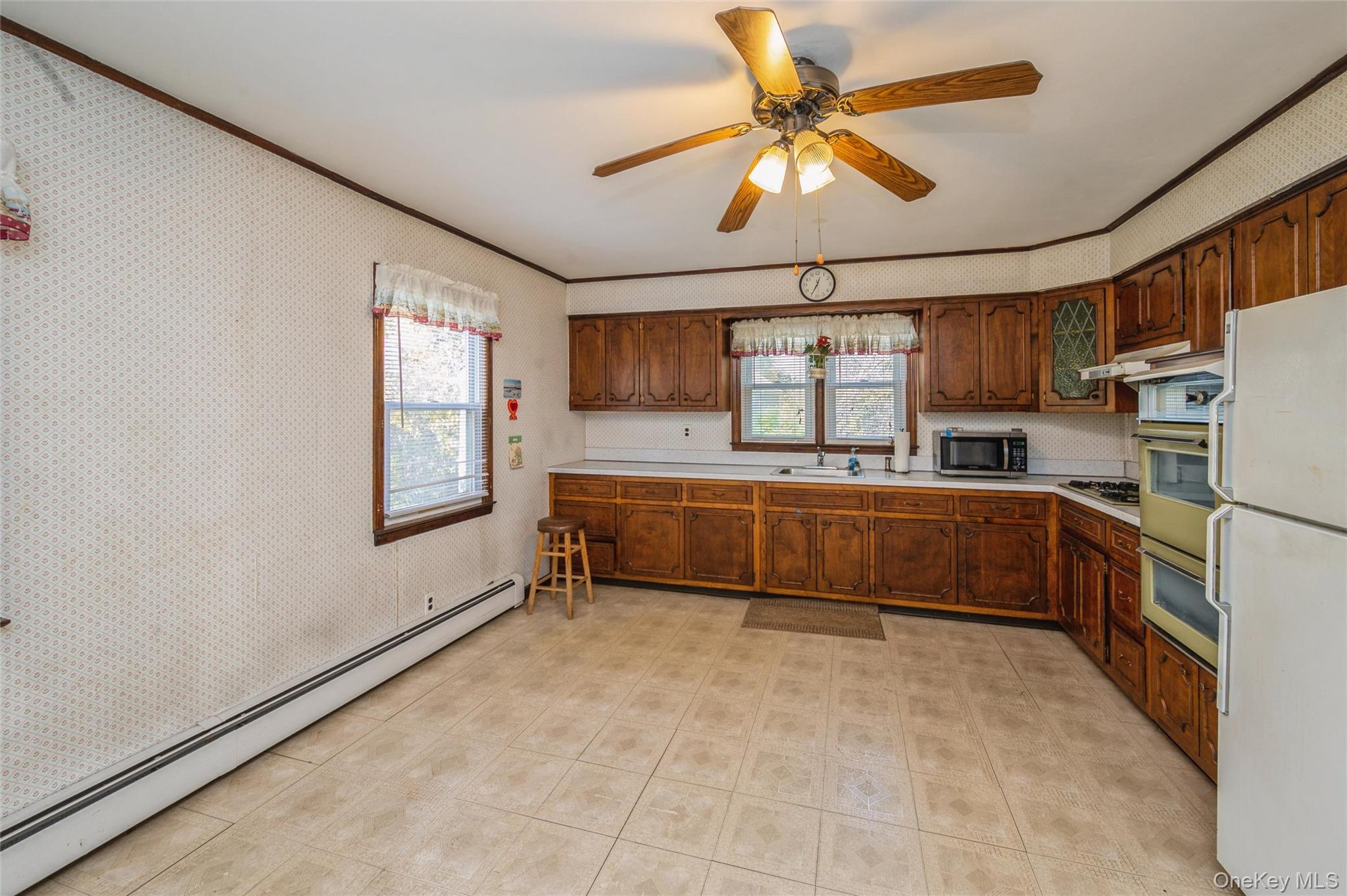 #6 photo, 7 W Bay Shore Road, Bay Shore , NY 11706