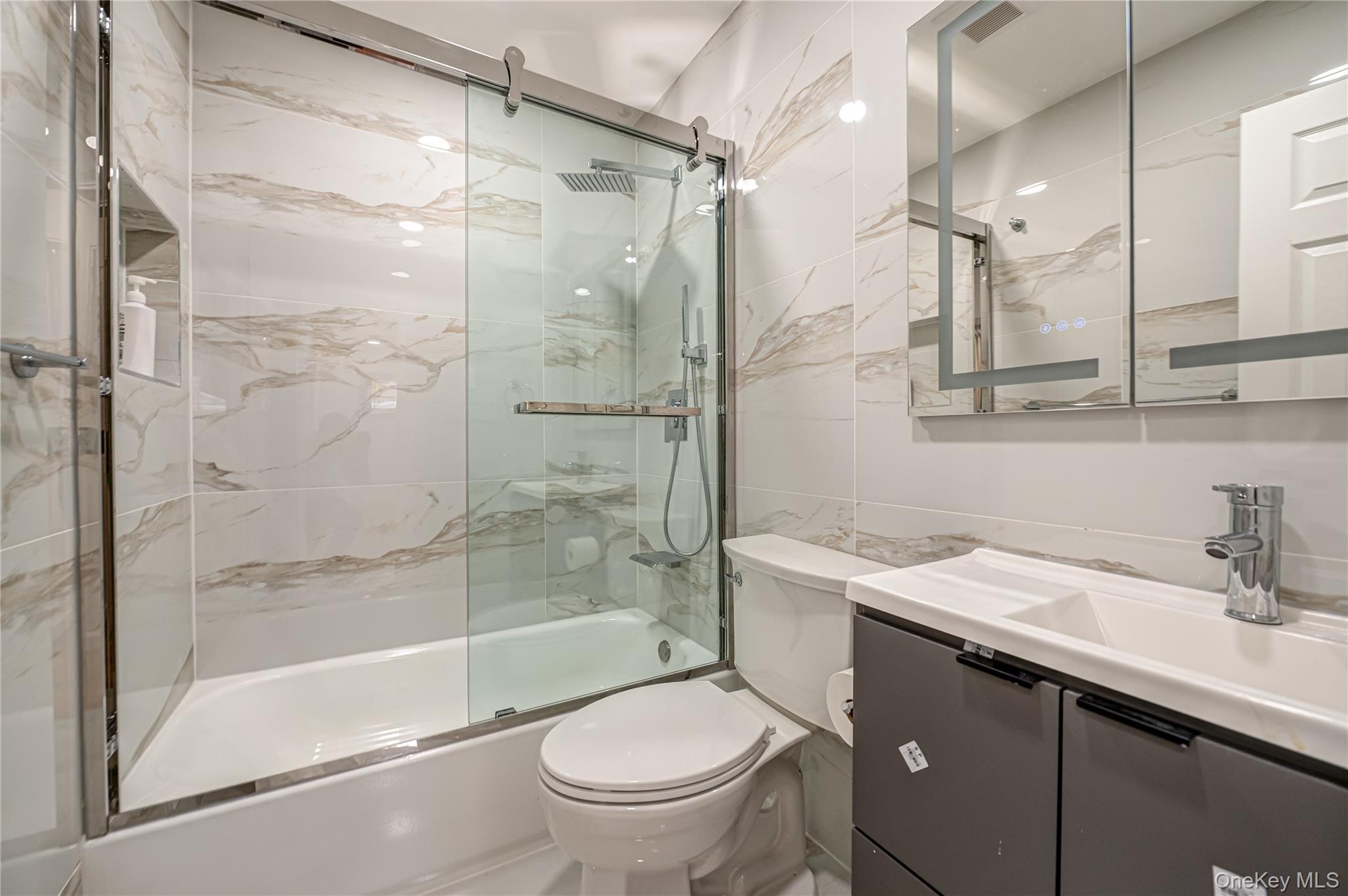 #9 photo, 10 Gerhard Road, Plainview , NY 11803