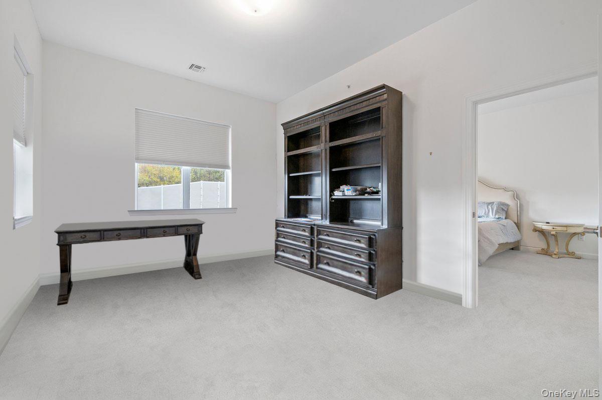 #10 photo, 240 Fall Court, Elwood , NY 11731