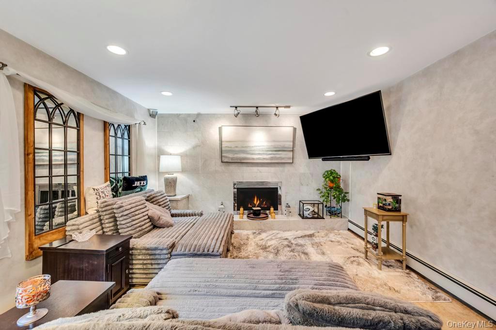 #20 photo, 9 Kimberly Avenue Avenue, サフォーク郡 Farmingville , NY 11738