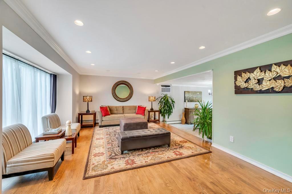 #5 photo, 9 Kimberly Avenue Avenue, サフォーク郡 Farmingville , NY 11738