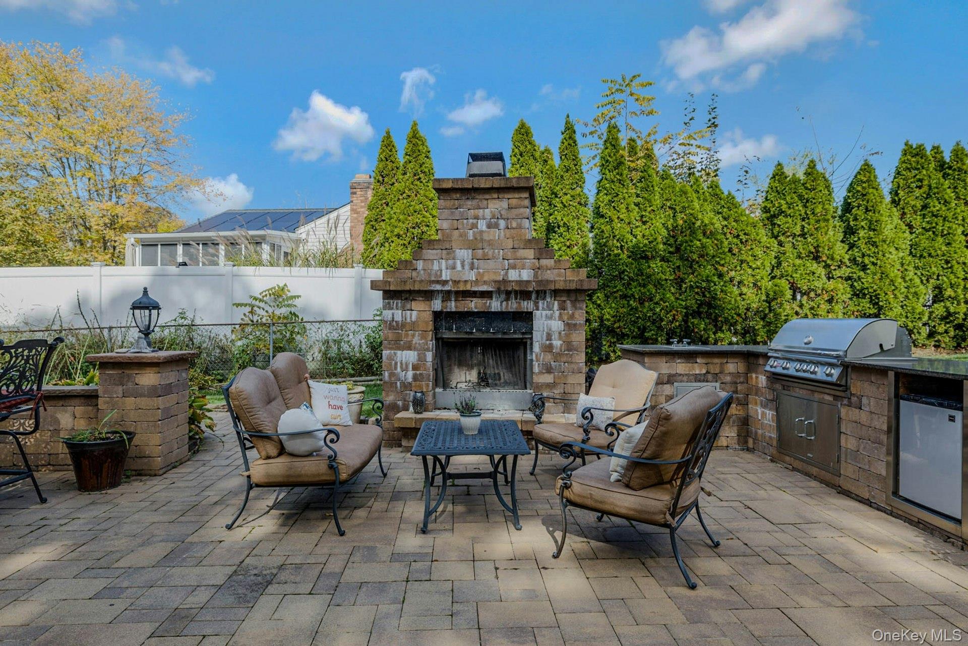 #25 photo, 89 Walnut Street, Lake Grove , NY 11755