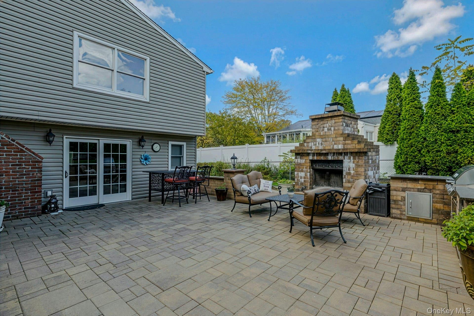 #27 photo, 89 Walnut Street, Lake Grove , NY 11755